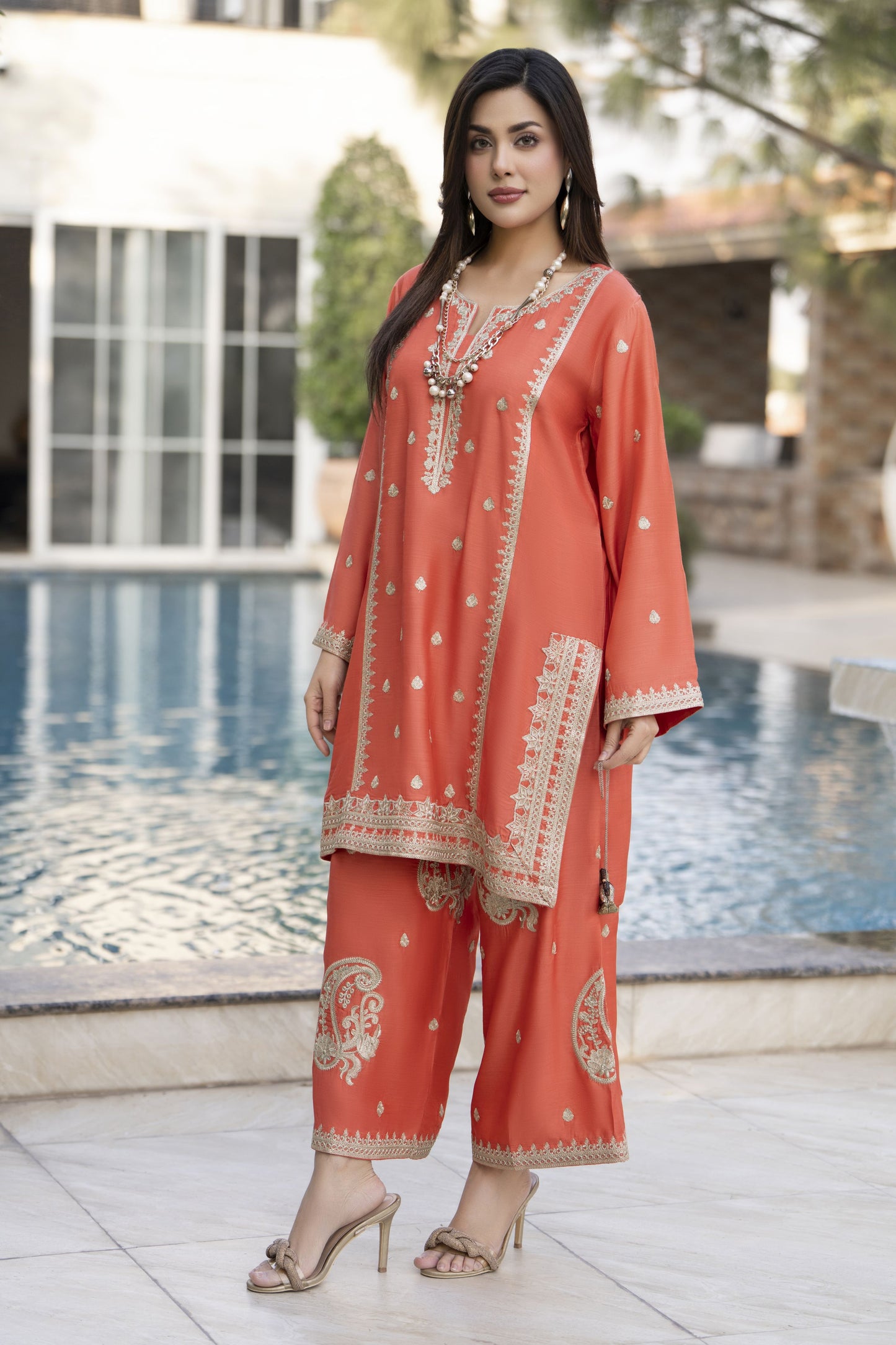 Glow by Hemline – Embroidered Viscose Ready-to-Wear 2PC Suit Glow3