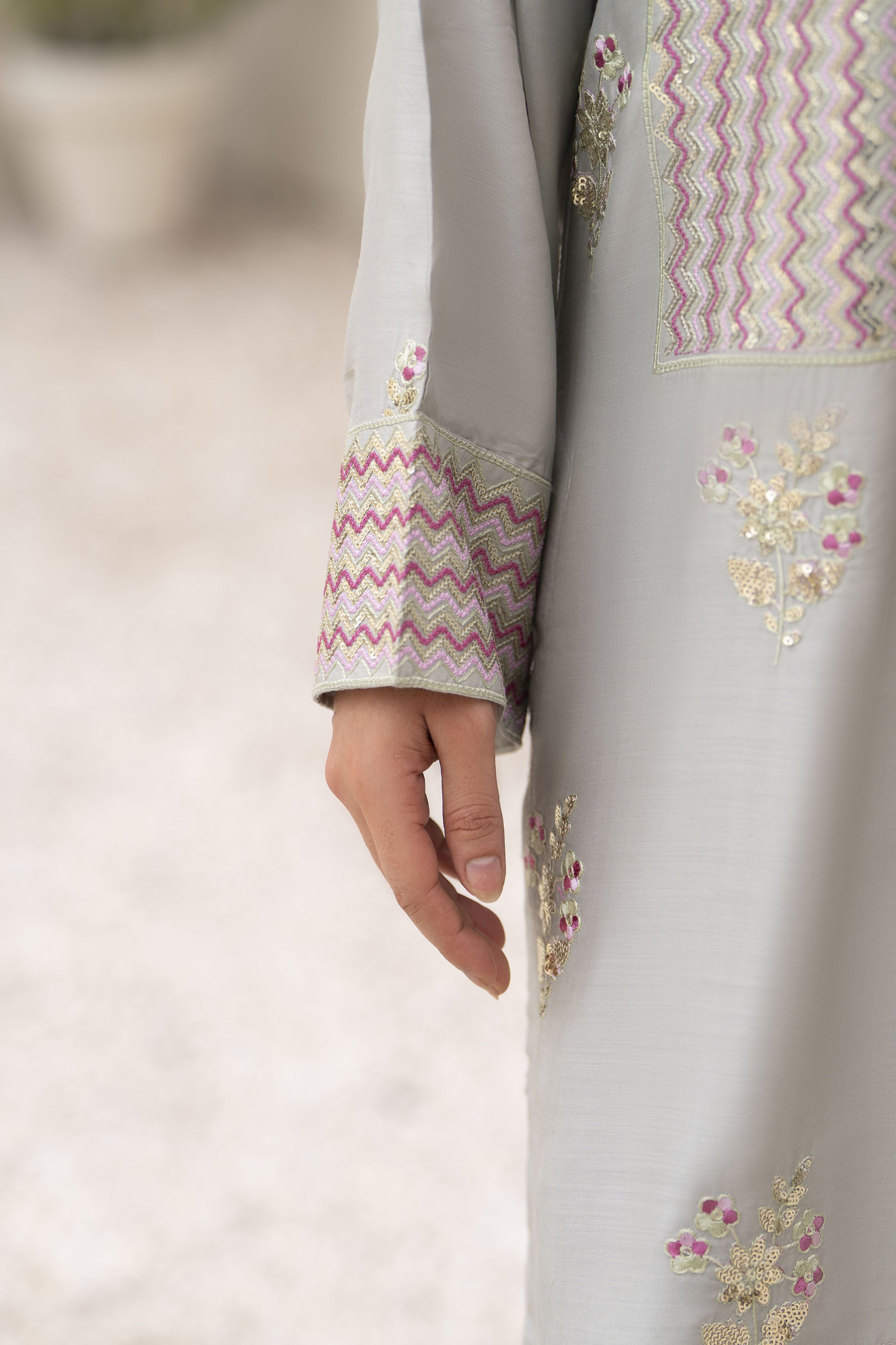 Zareen by Gul Warun 3pc Viscose Embroidered Suit – ZGW4