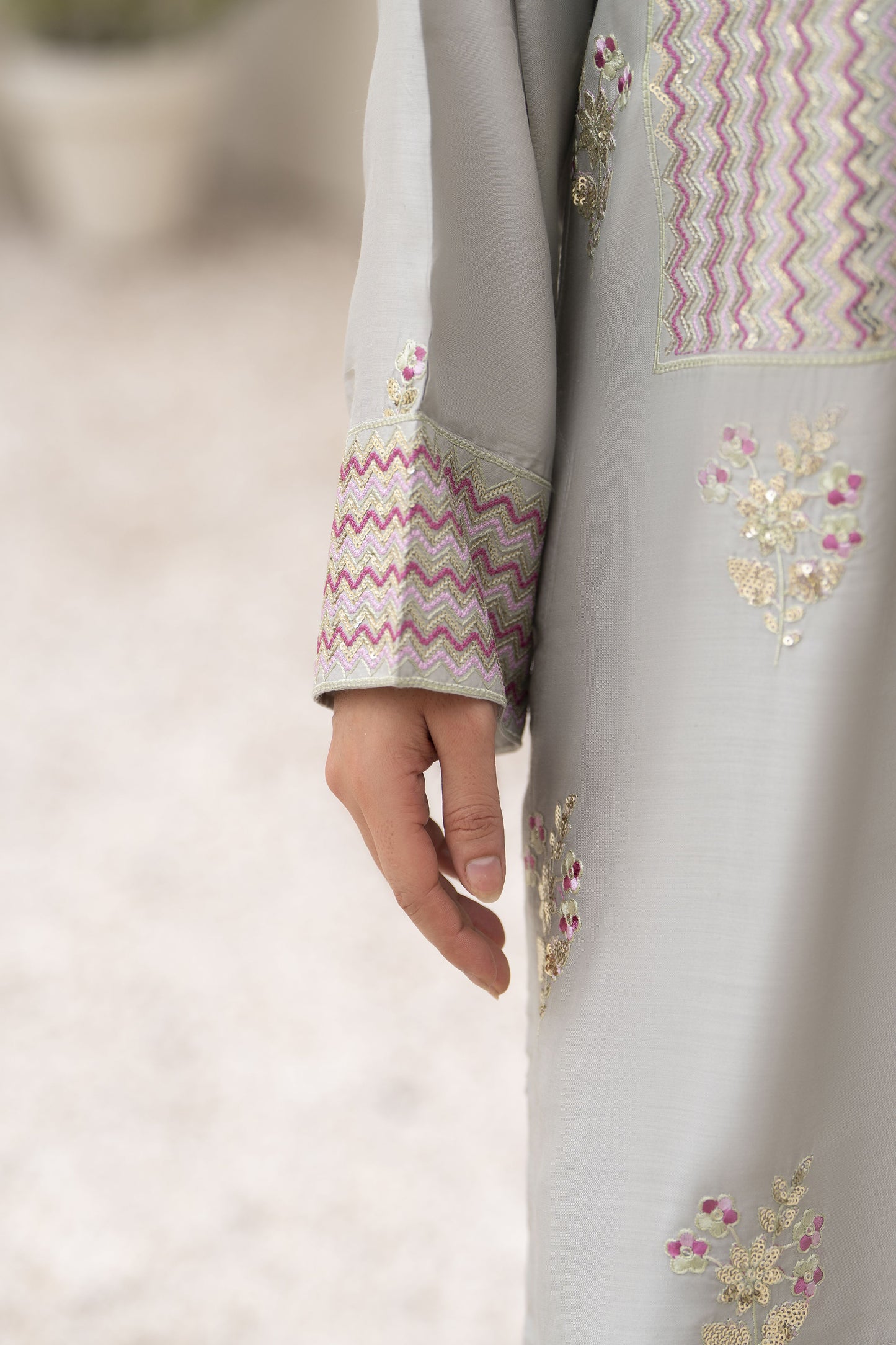 Zareen by Gul Warun 3pc Viscose Embroidered Suit – ZGW4