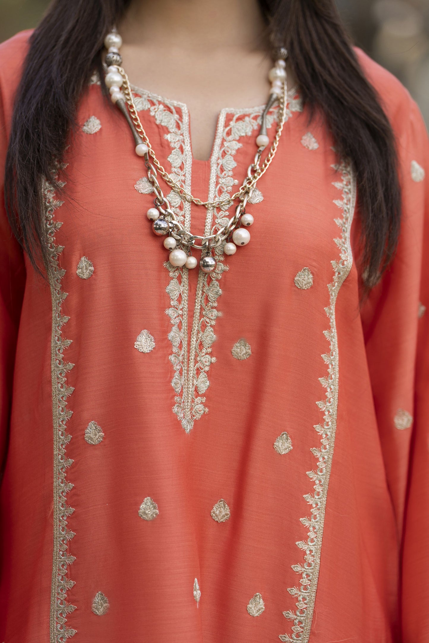 Glow by Hemline – Embroidered Viscose Ready-to-Wear 2PC Suit Glow3