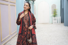 ZAIWA EMBROIDERED LAWN 3PC READY TO WEAR SUIT ZWL26