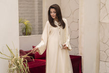 Zareen by Gul Warun 3pc Viscose Embroidered Suit – ZGW3