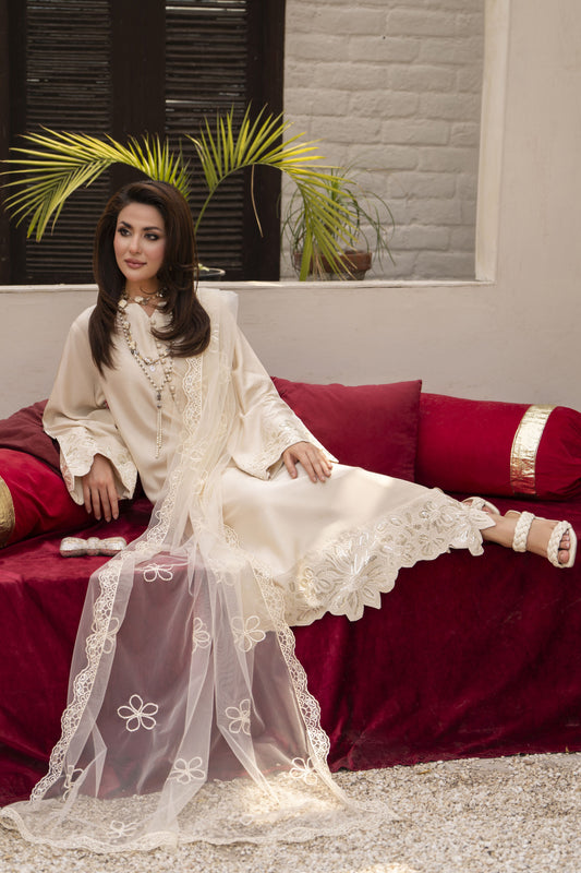 Zareen by Gul Warun 3pc Viscose Embroidered Suit – ZGW3