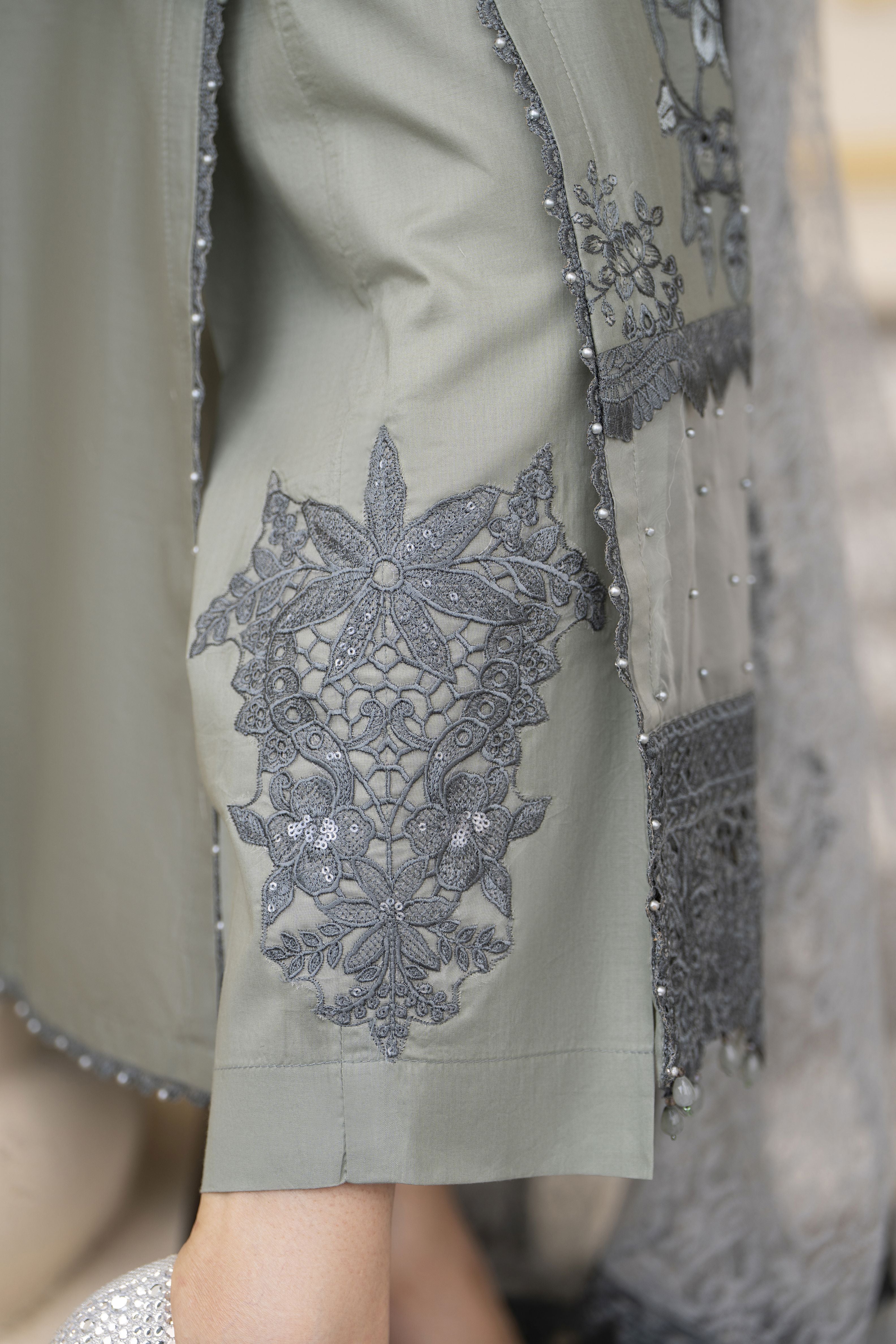 Arwah Aureen AA5 Grey 3pc Boring Embroidered Cotton Long Suit