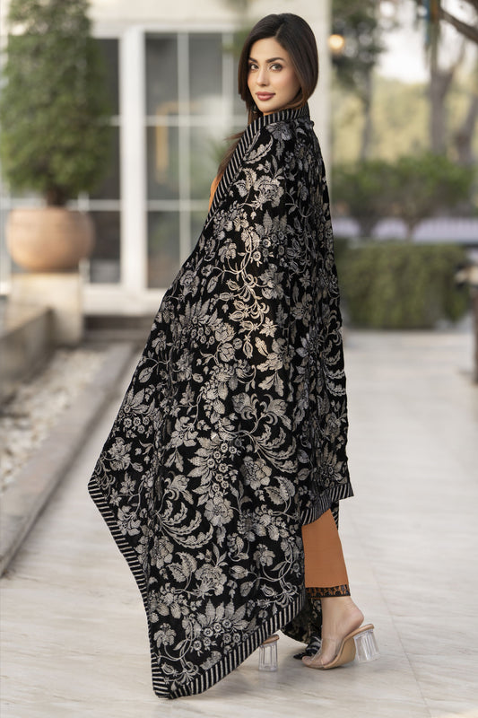 Luxury Embroidered Velvet Shawl for Women – Black VS5