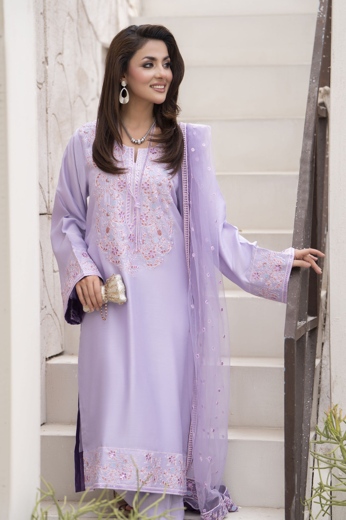 Zareen by Gul Warun 3pc Viscose Embroidered Suit – ZGW5