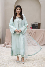 Zareen by Gul Warun 3pc Viscose Embroidered Suit – ZGW2