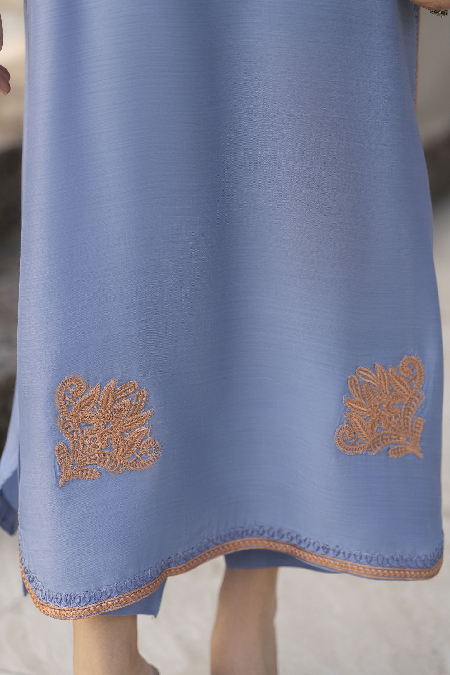 Glow by Hemline – Embroidered Viscose Ready-to-Wear 2PC Suit Glow5