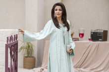 Zareen by Gul Warun 3pc Viscose Embroidered Suit – ZGW2