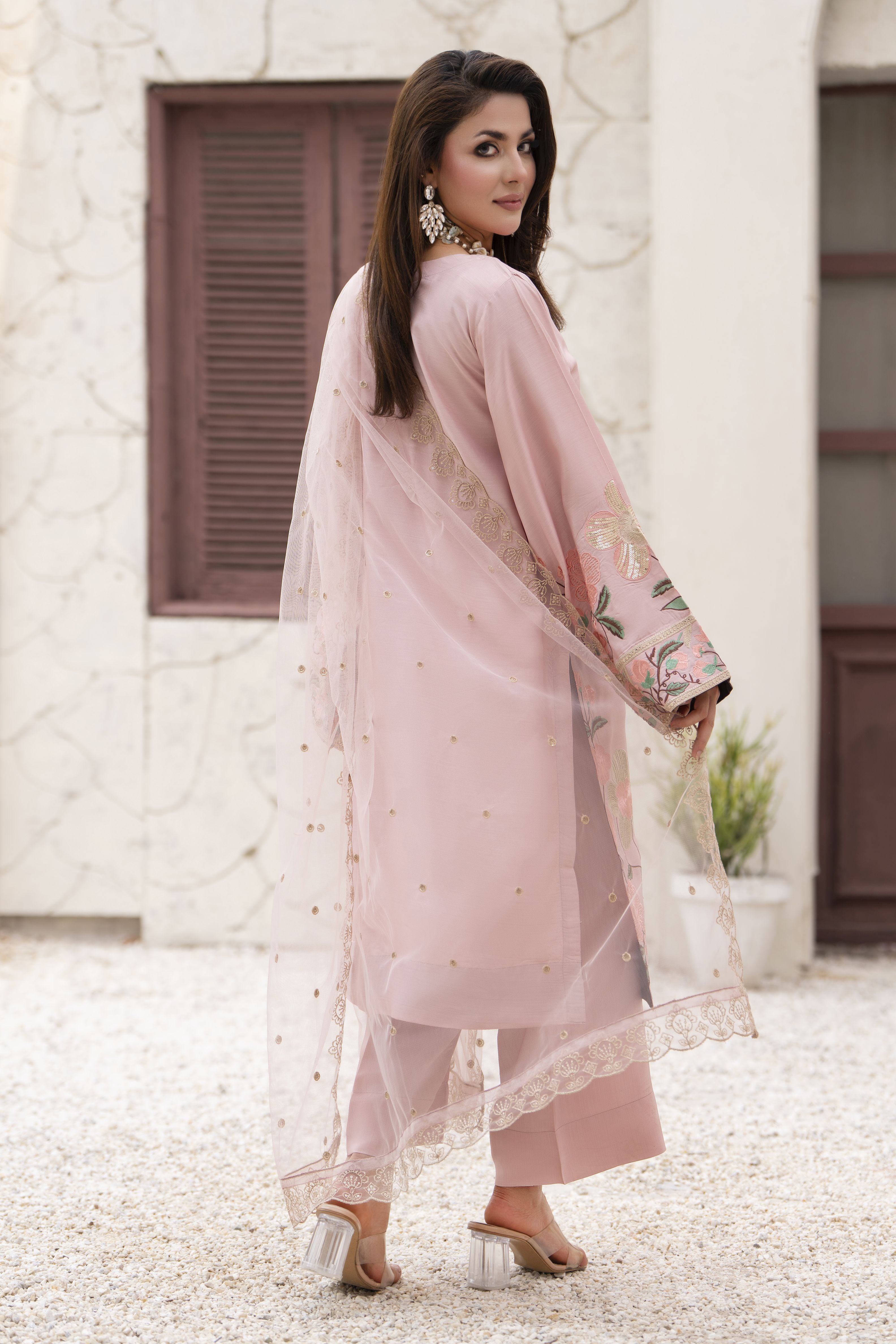 Zareen by Gul Warun 3pc Viscose Embroidered Suit – ZGW1