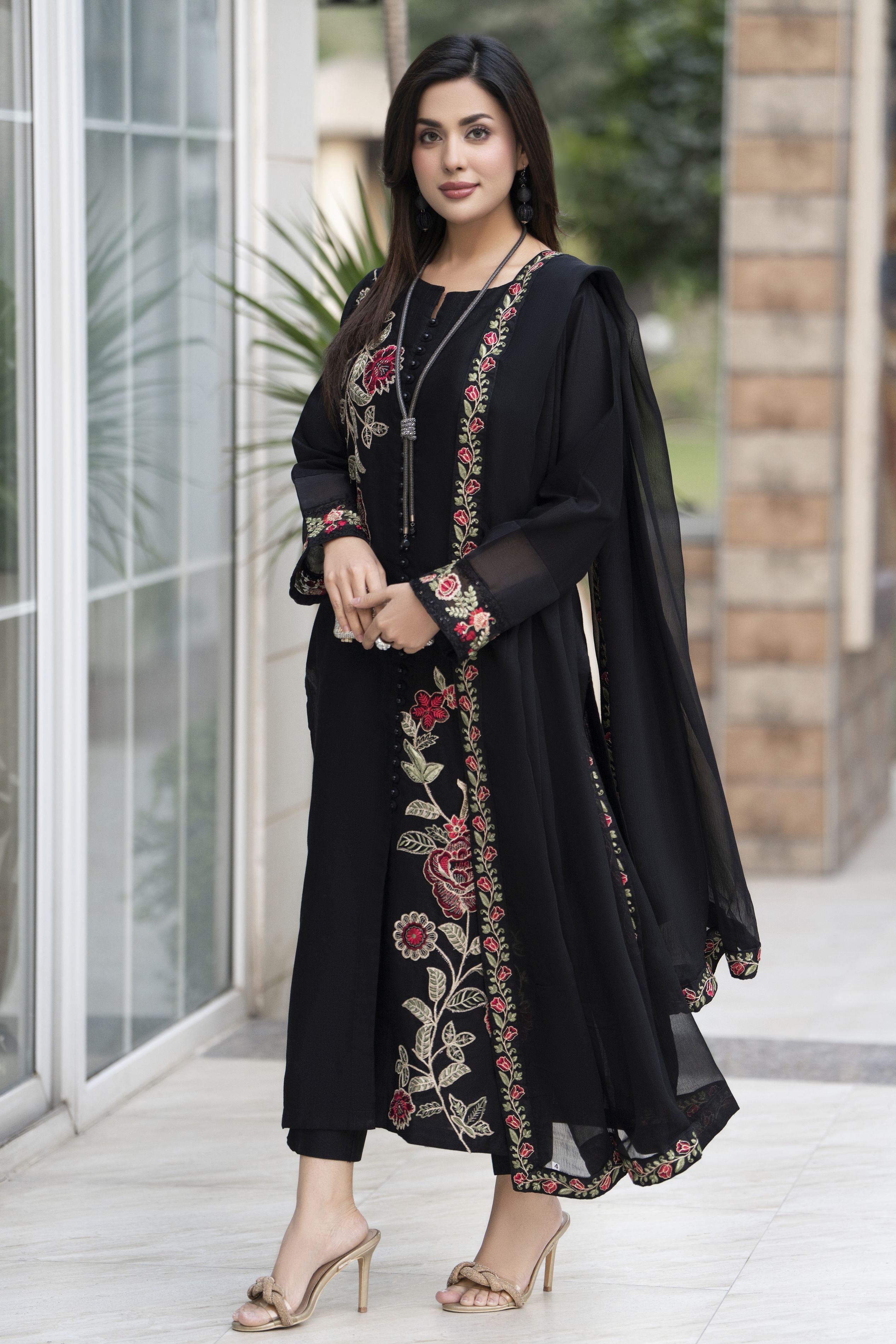Zaiwa 3pc Khaddar Embroidered Long Shirt Suit with Chiffon Dupatta ZWL15