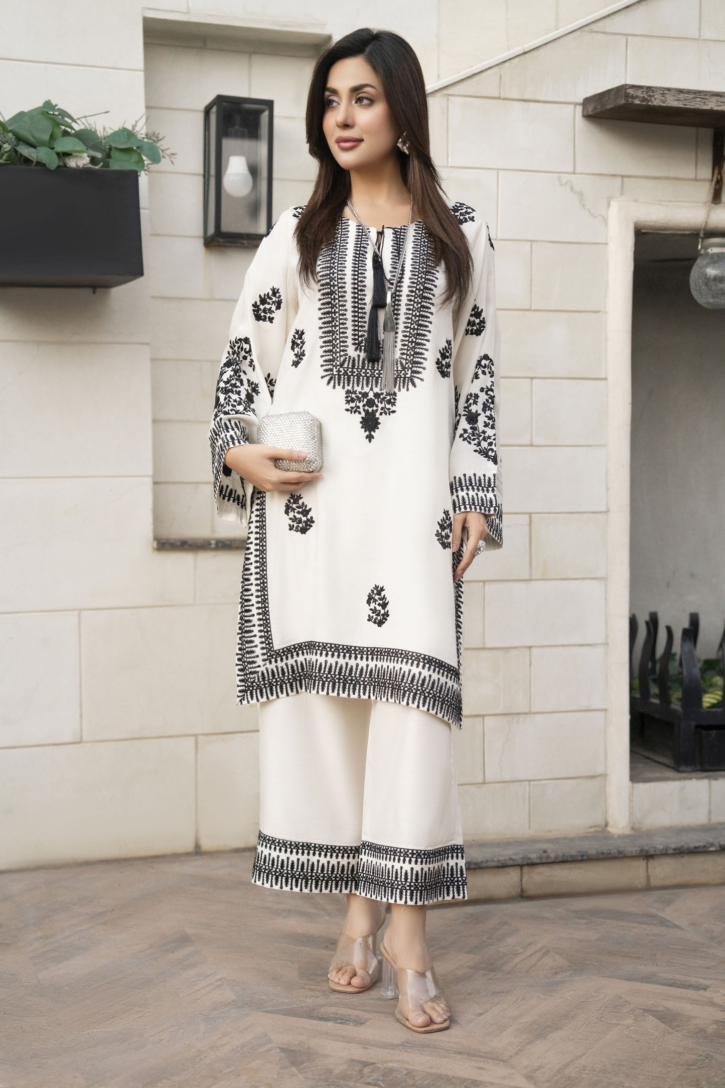 Glow by Hemline – 2PC Embroidered Viscose Ready to Wear Suit Glow9