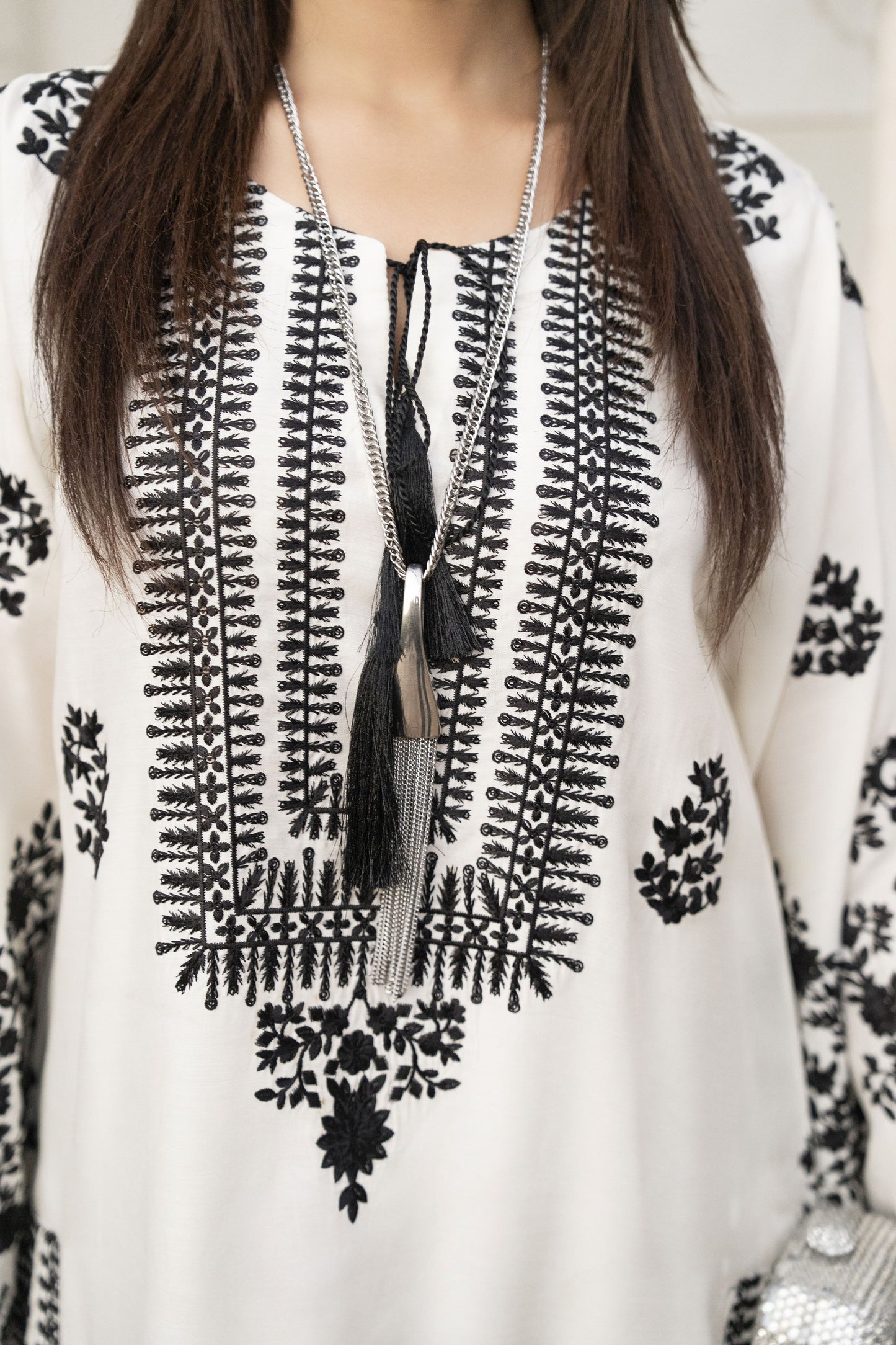 Glow by Hemline – 2PC Embroidered Viscose Ready to Wear Suit Glow9