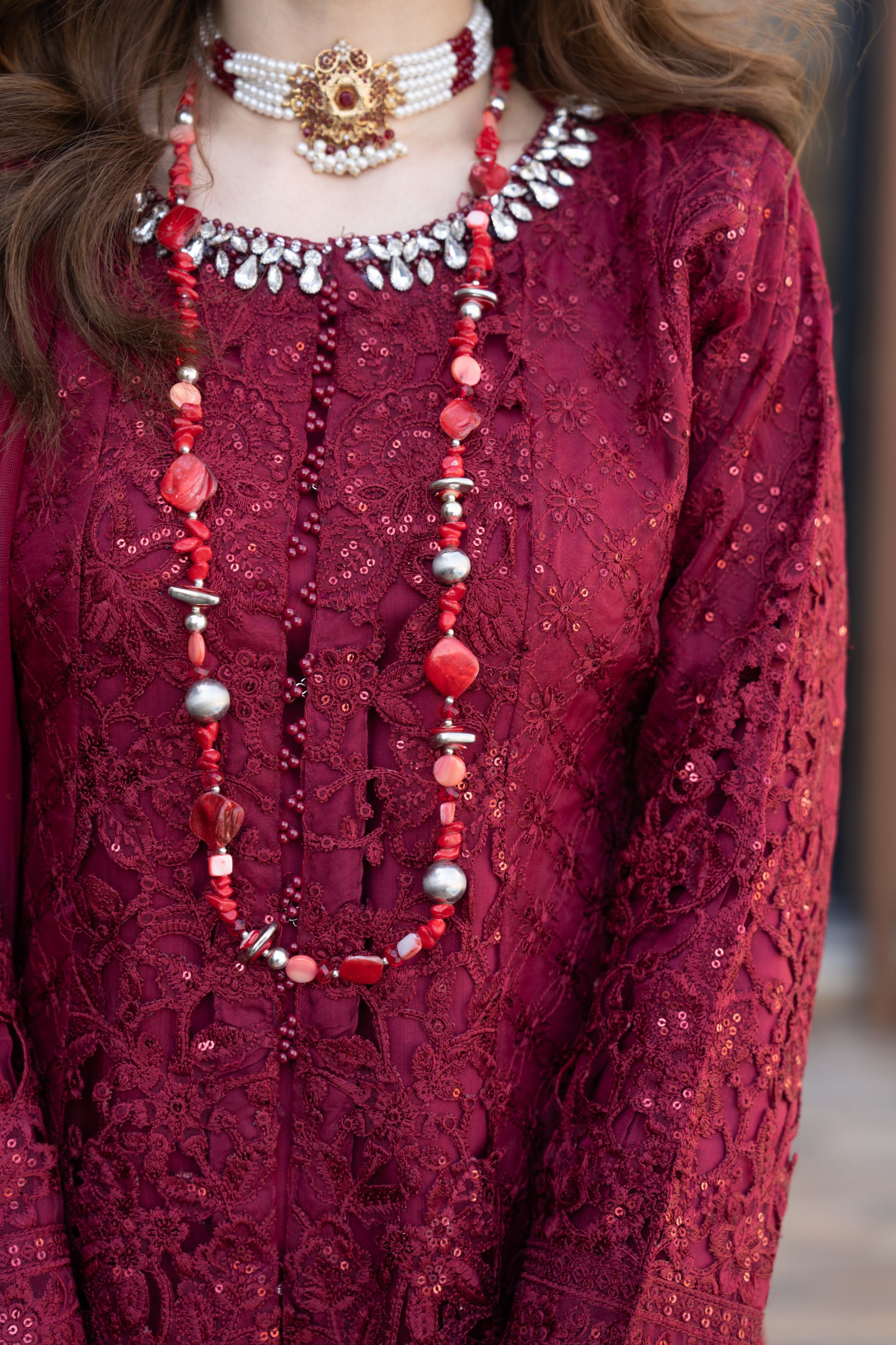 Zaiwaraat by Arwah – Maroon Embroidered Organza Gown with Beaded Dupatta – ZWR12