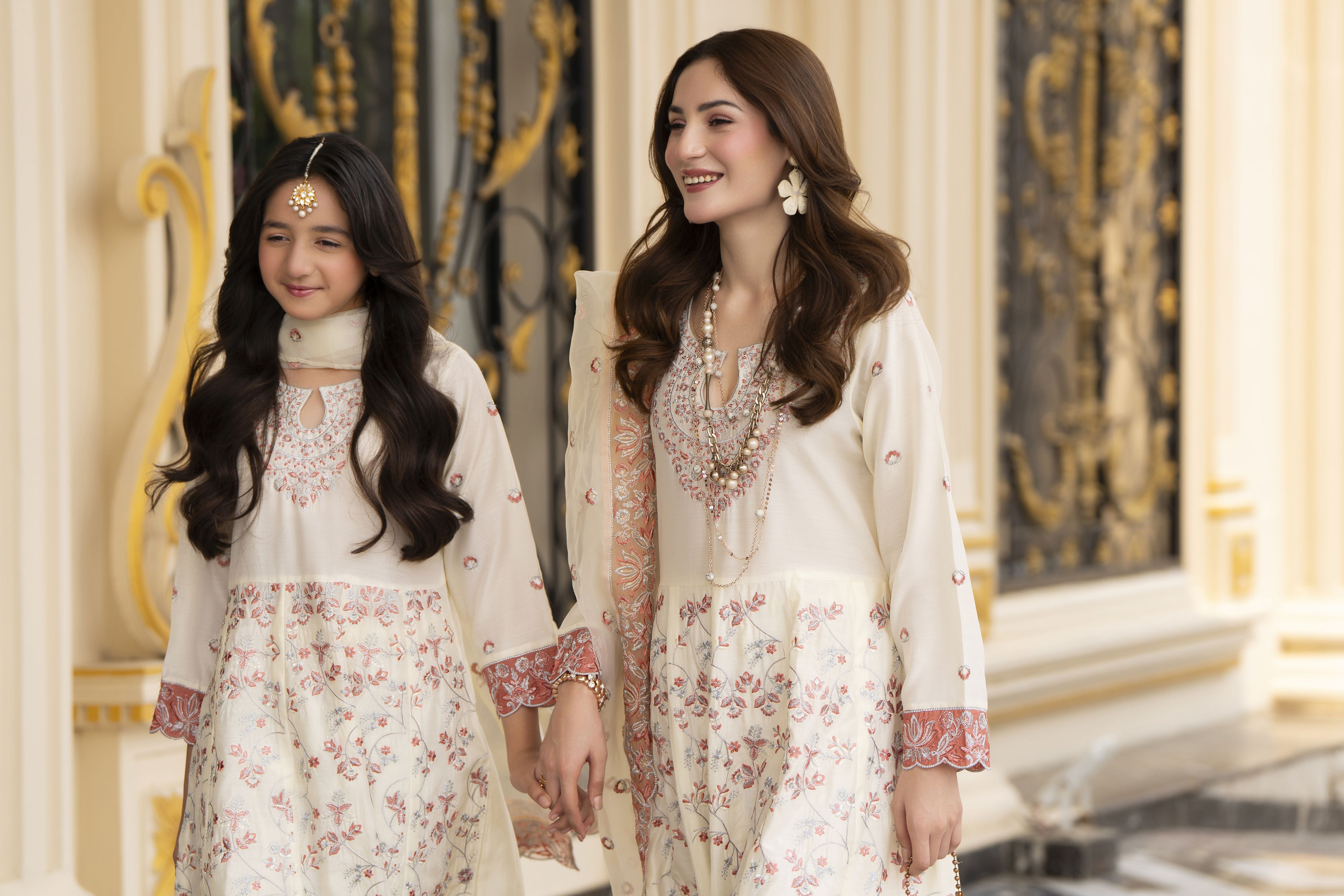 Threads of Love by Hemline – TOL8 Mother Daughter Matching Frock