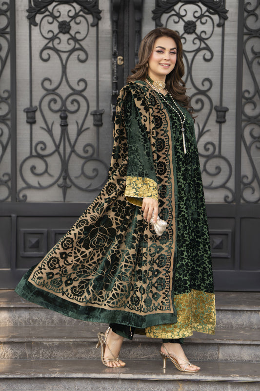 French Velvet 3pc Suit with Palachi Shawl – Gul Warun FNG5