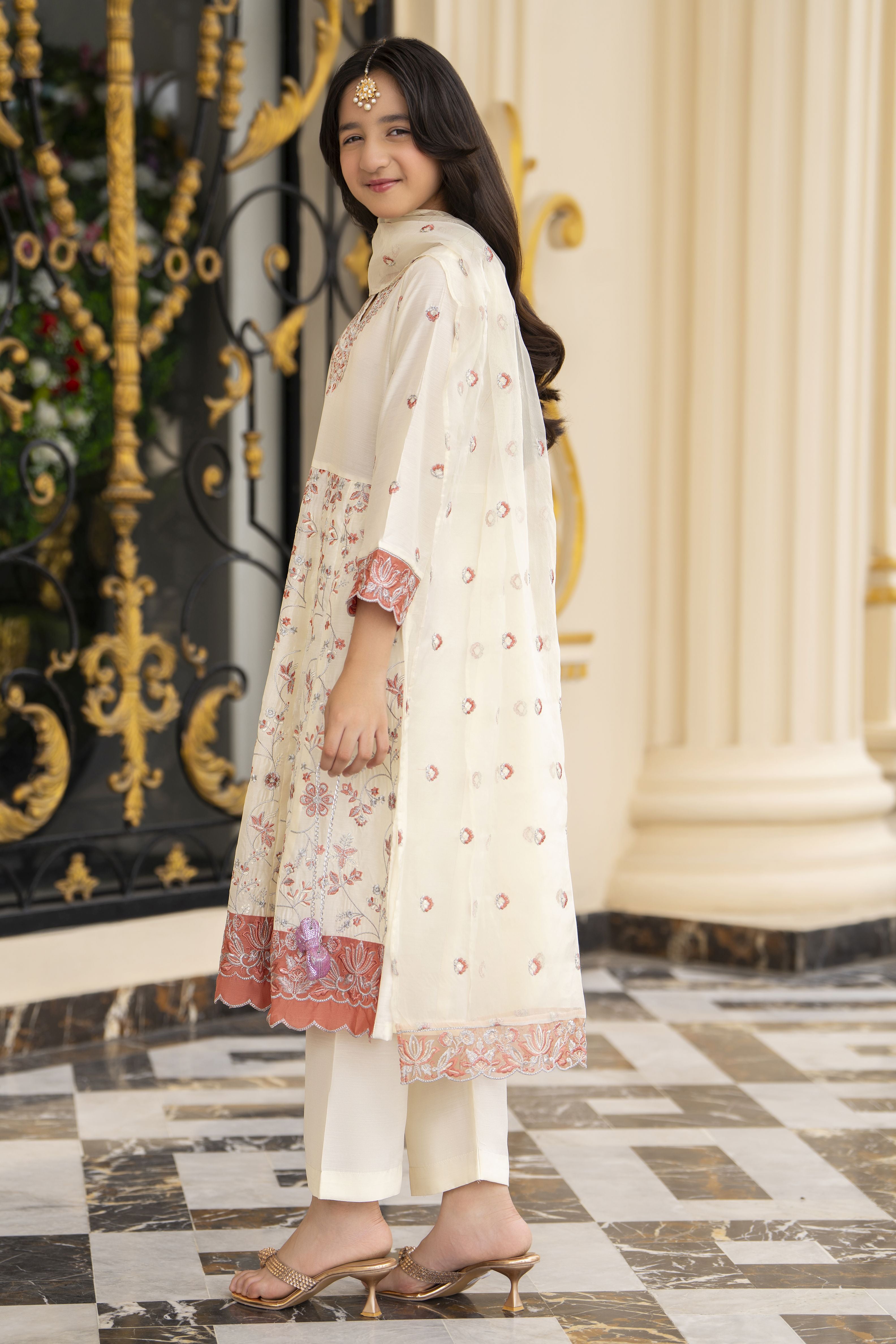 Threads of Love by Hemline – TOL8 Mother Daughter Matching Frock