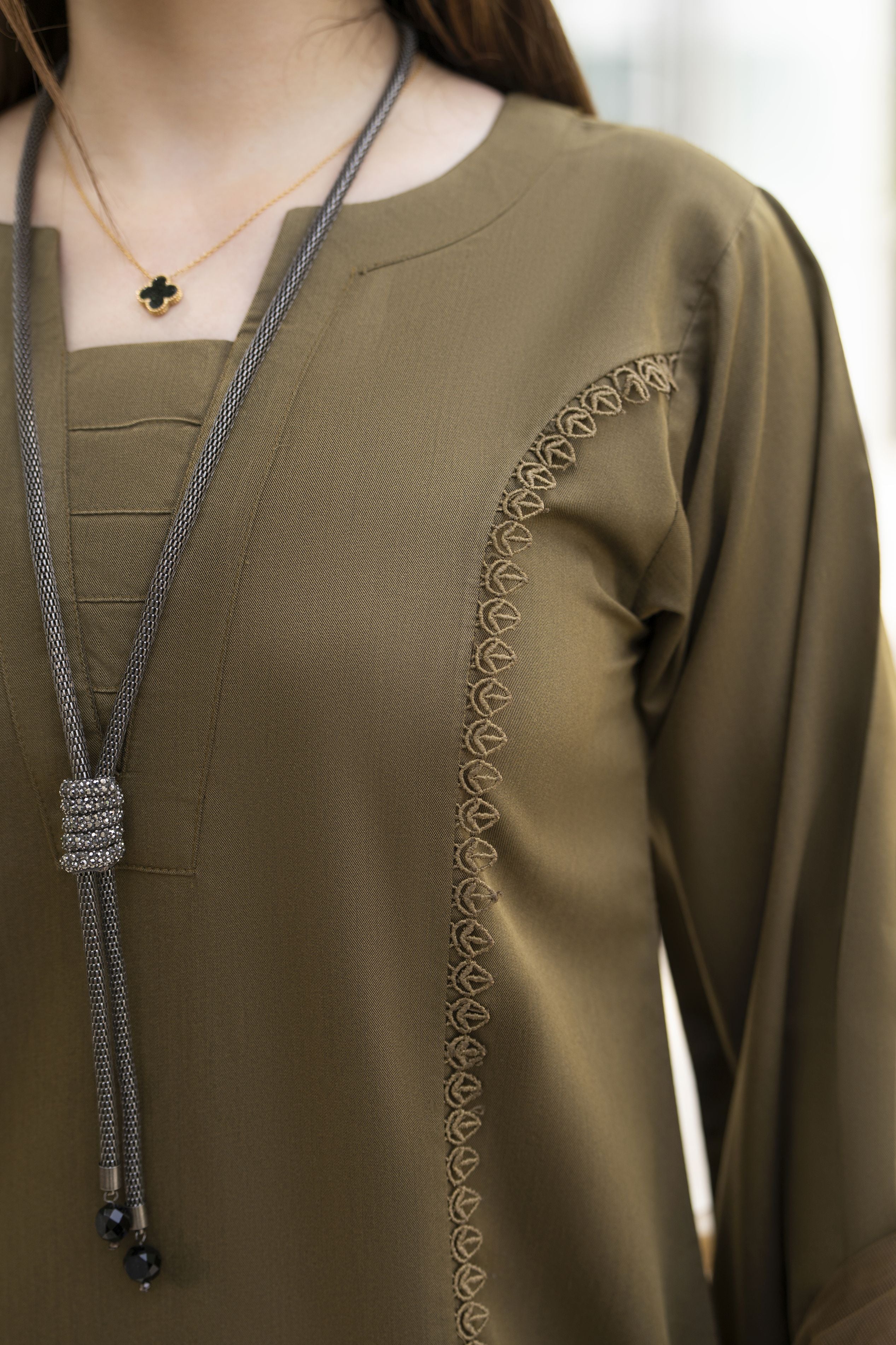 Aabpara Simply Warm Winter Linen 3pc Ready to Wear with Dyed Net Dupatta SWA2