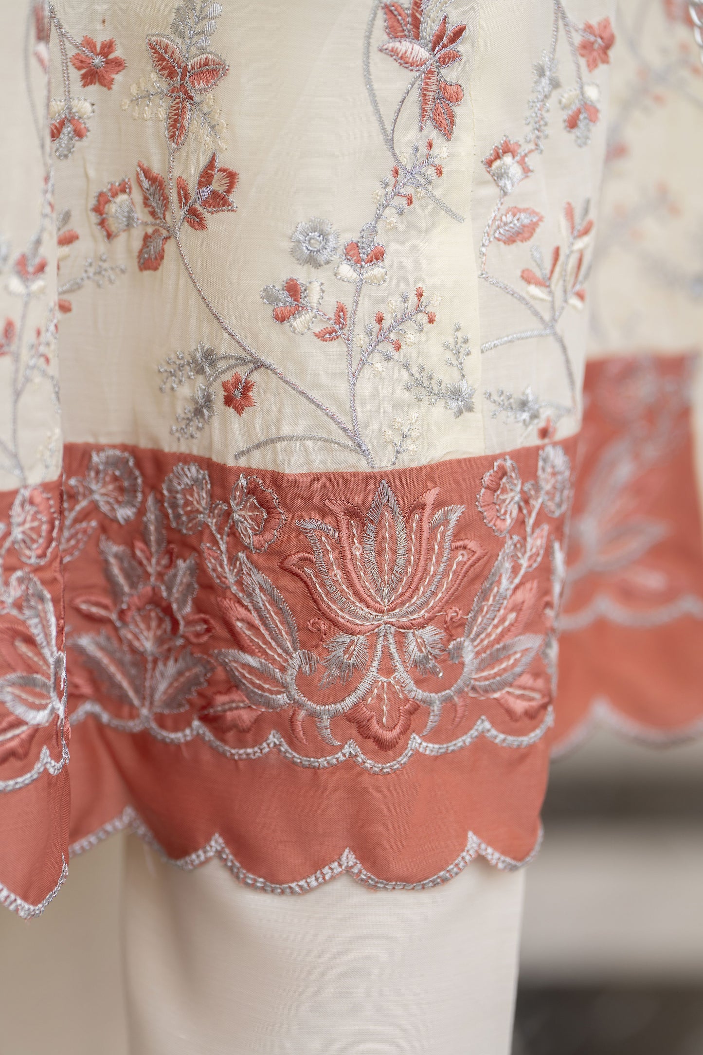 Threads of Love by Hemline – TOL8 Mother Daughter Matching Frock