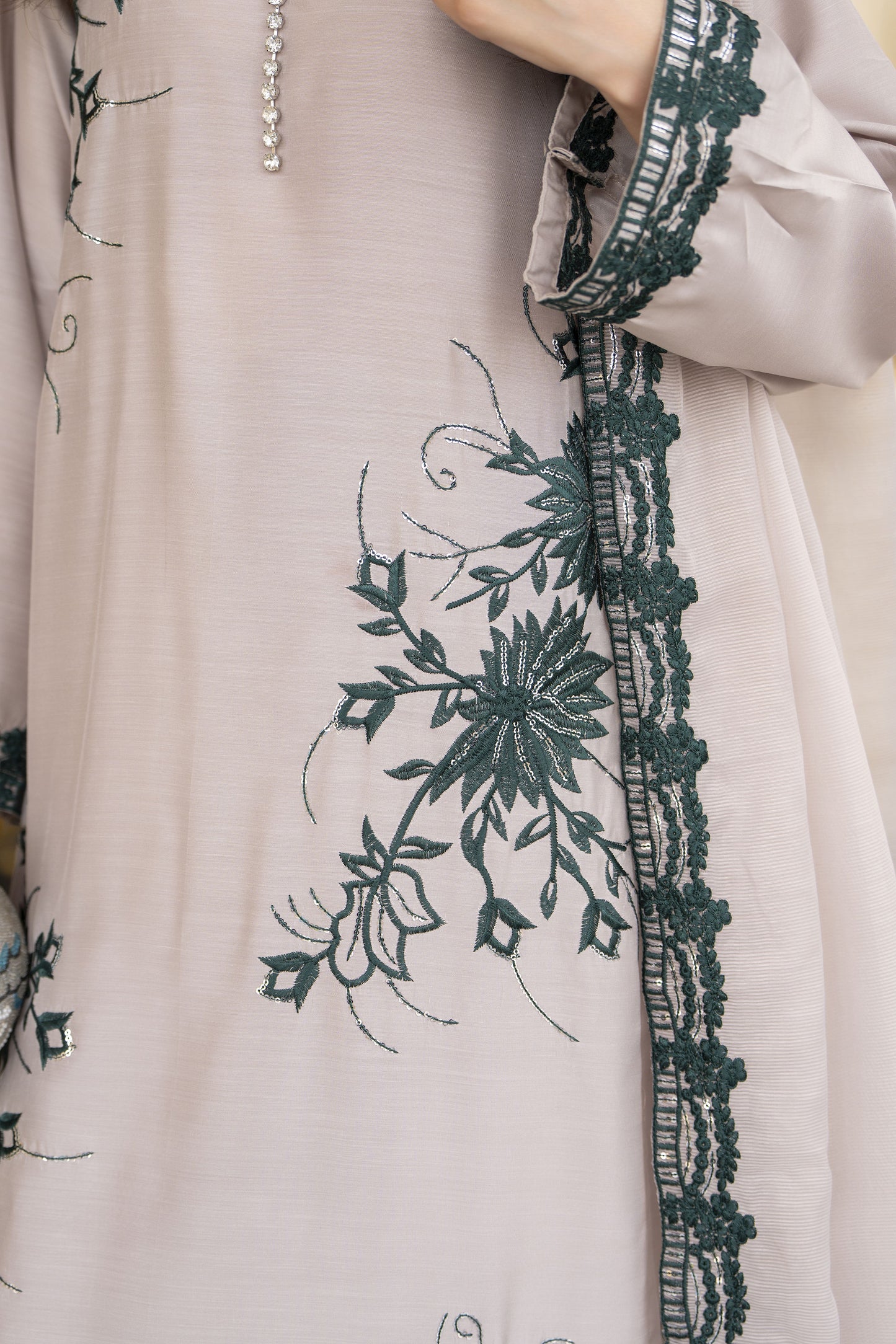 Threads of Love by Hemline – TOL6 Embroidered Viscose Mother Daughter Matching Dress