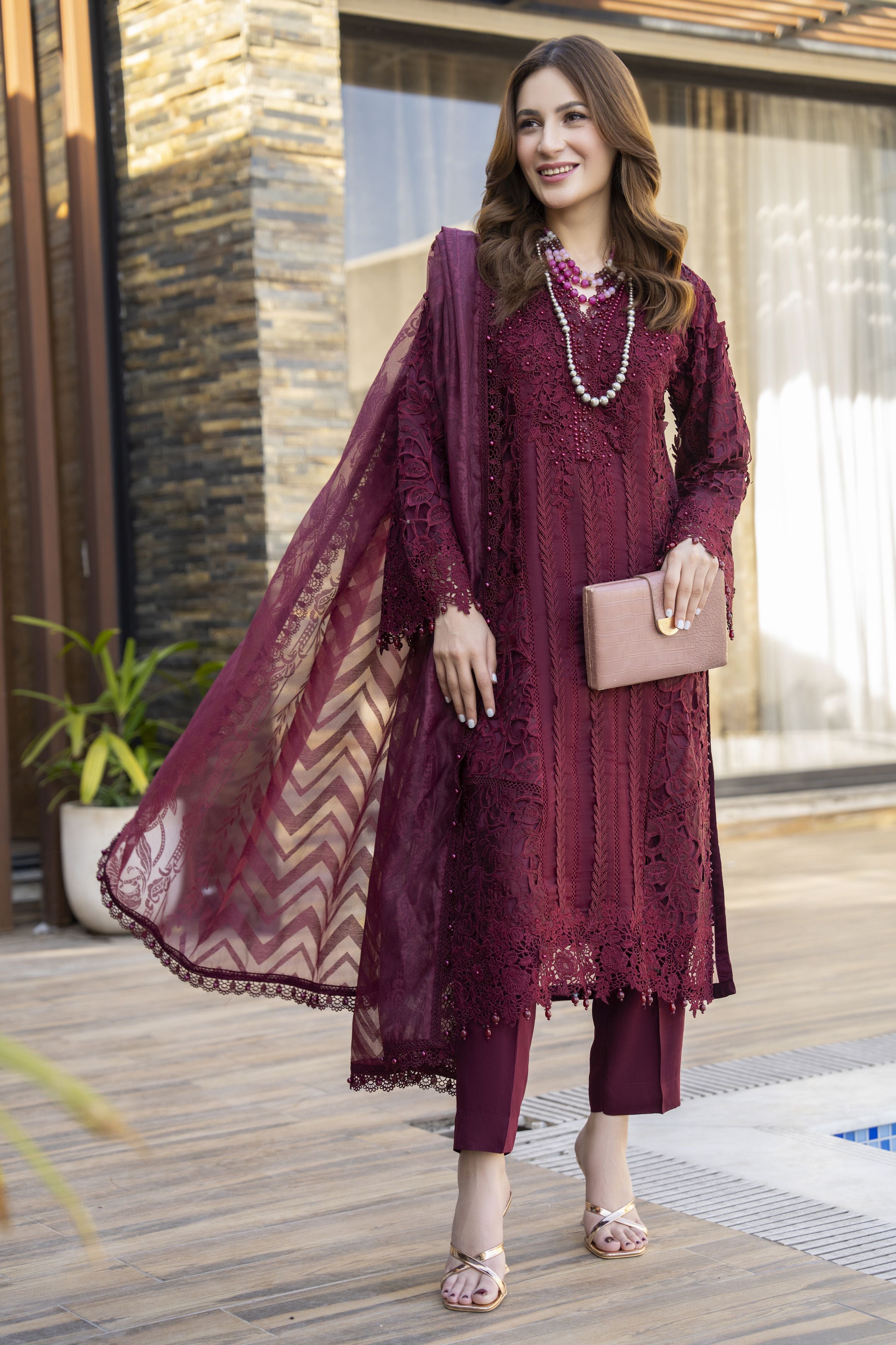 Zaiwaraat by Arwah – Maroon Cutwork Organza Shirt with Monar Dupatta – ZWR08
