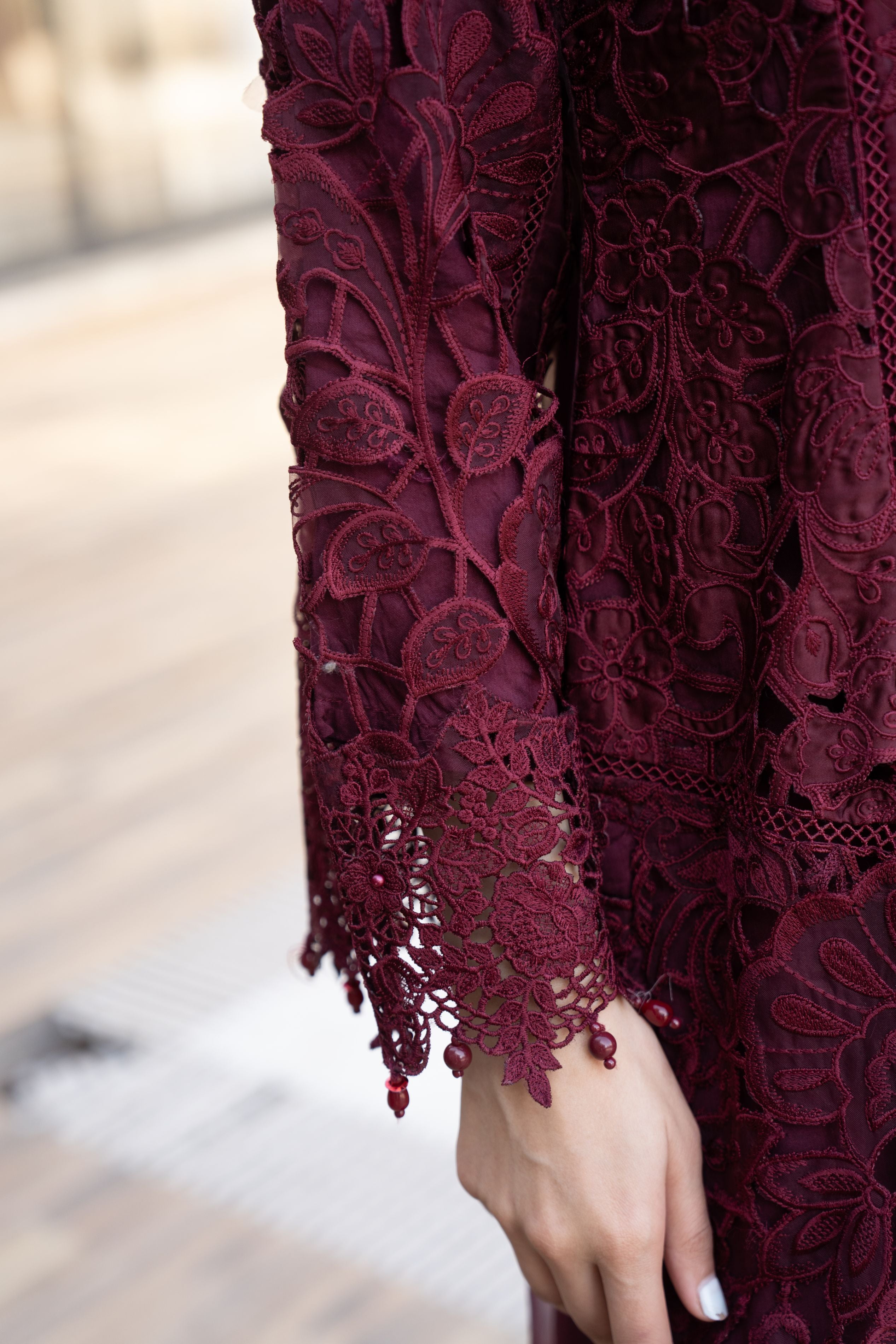 Zaiwaraat by Arwah – Maroon Cutwork Organza Shirt with Monar Dupatta – ZWR08