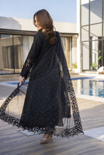 Zaiwaraat by Arwah – Black Embroidered Organza Gown Set with Net Dupatta – ZWR10