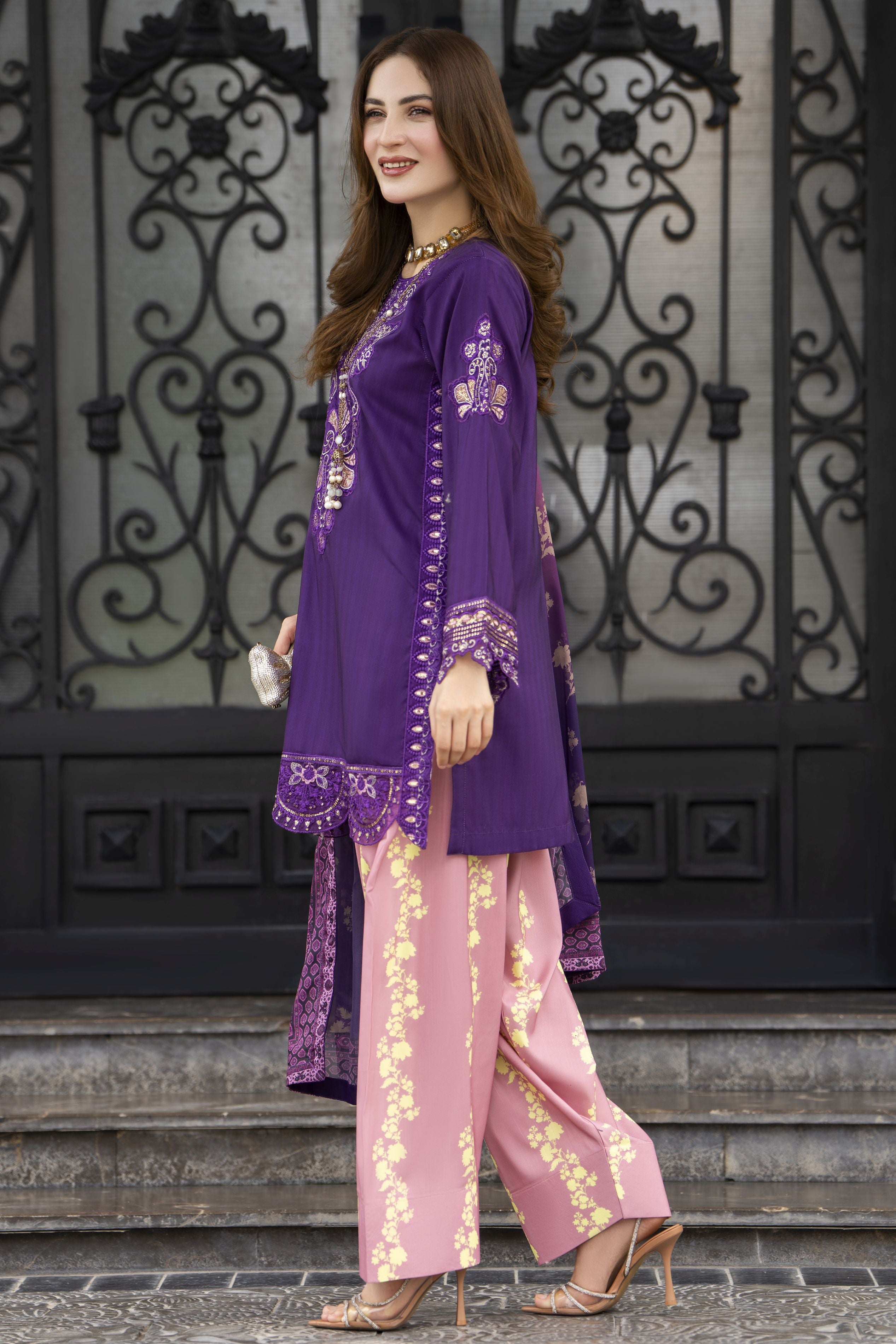 Lush by Aleezay – Purple Raw Silk 3pc Short Shirt with Pink Farshi Shalwar Lush5