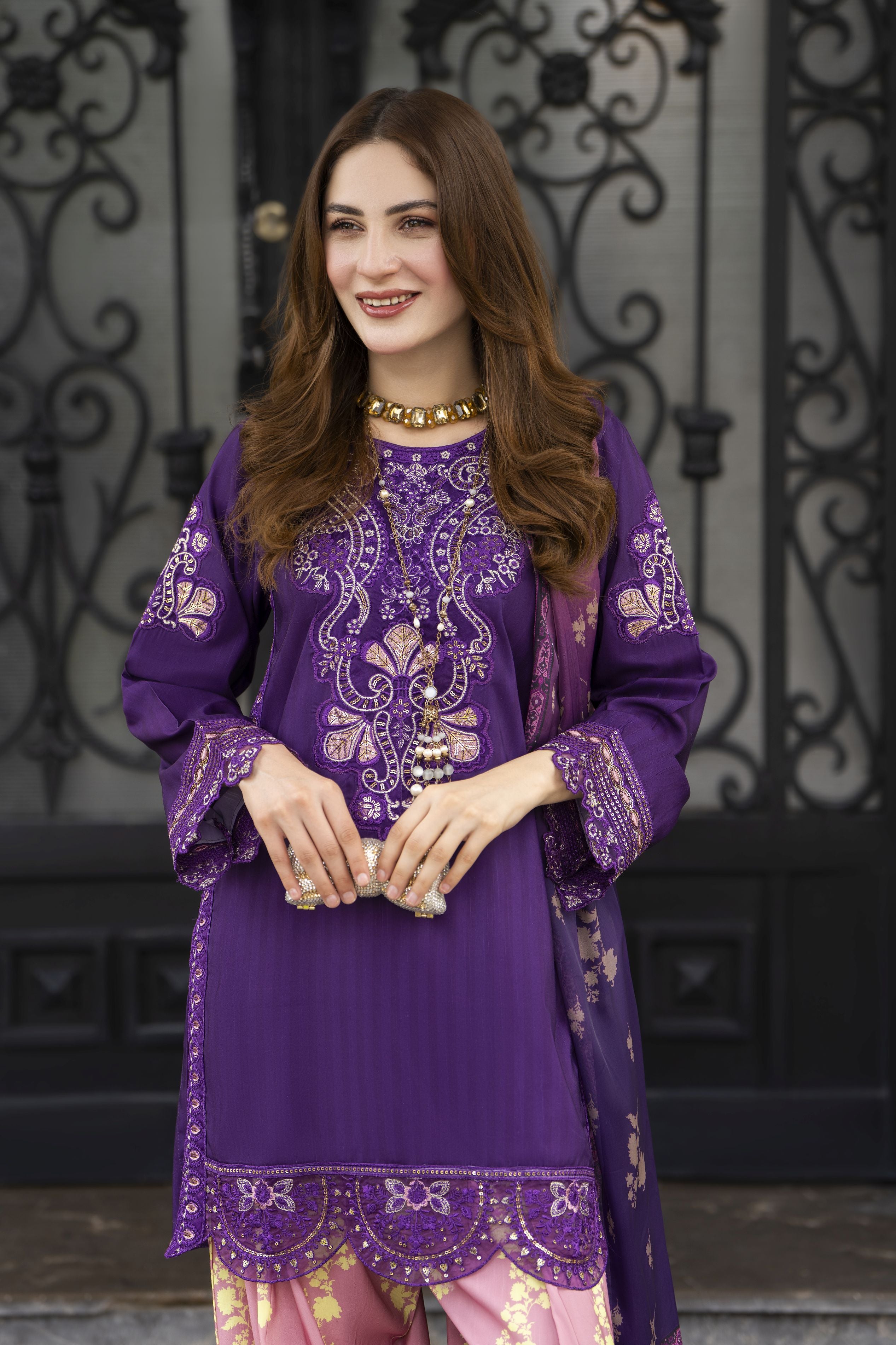 Lush by Aleezay – Purple Raw Silk 3pc Short Shirt with Pink Farshi Shalwar Lush5