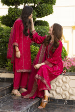 Threads of Love by Hemline – TOL7 Mother Daughter Matching Dress