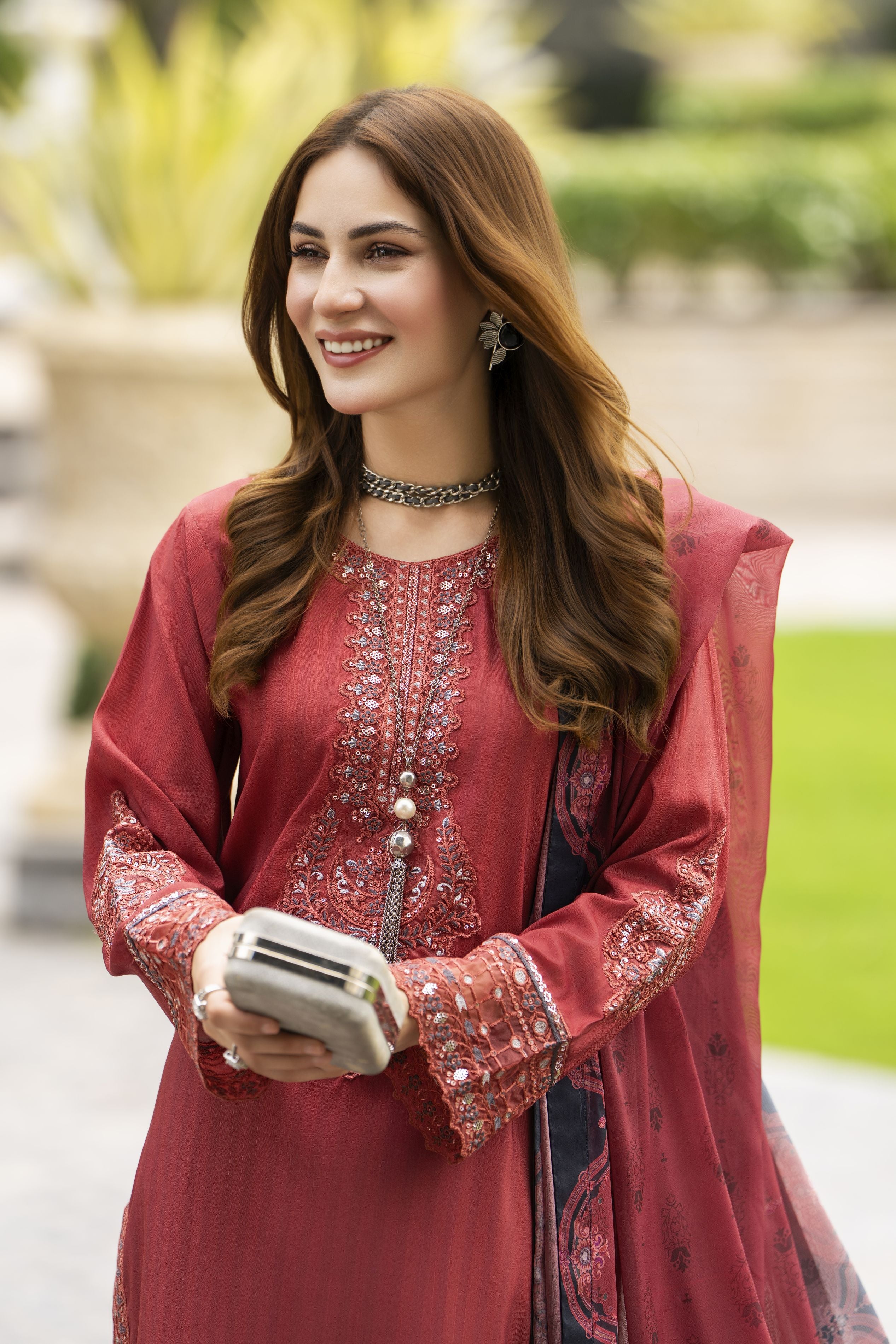 Lush by Aleezay – Dusty Rose Raw Silk 3pc Dress with Silk Dupatta Lush6