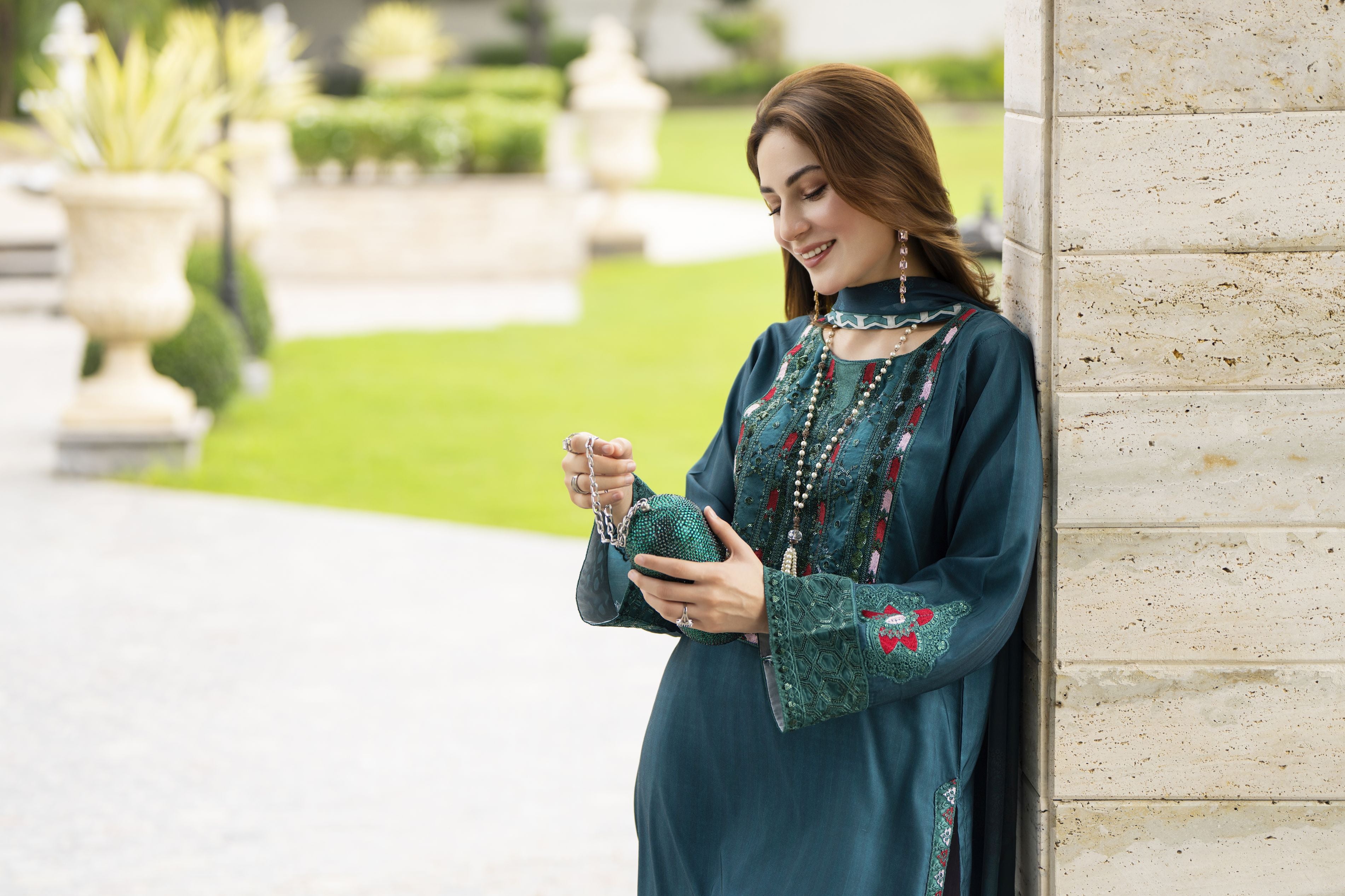 Lush by Aleezay – Teal Raw Silk 3pc Dress with Silk Dupatta Lush2