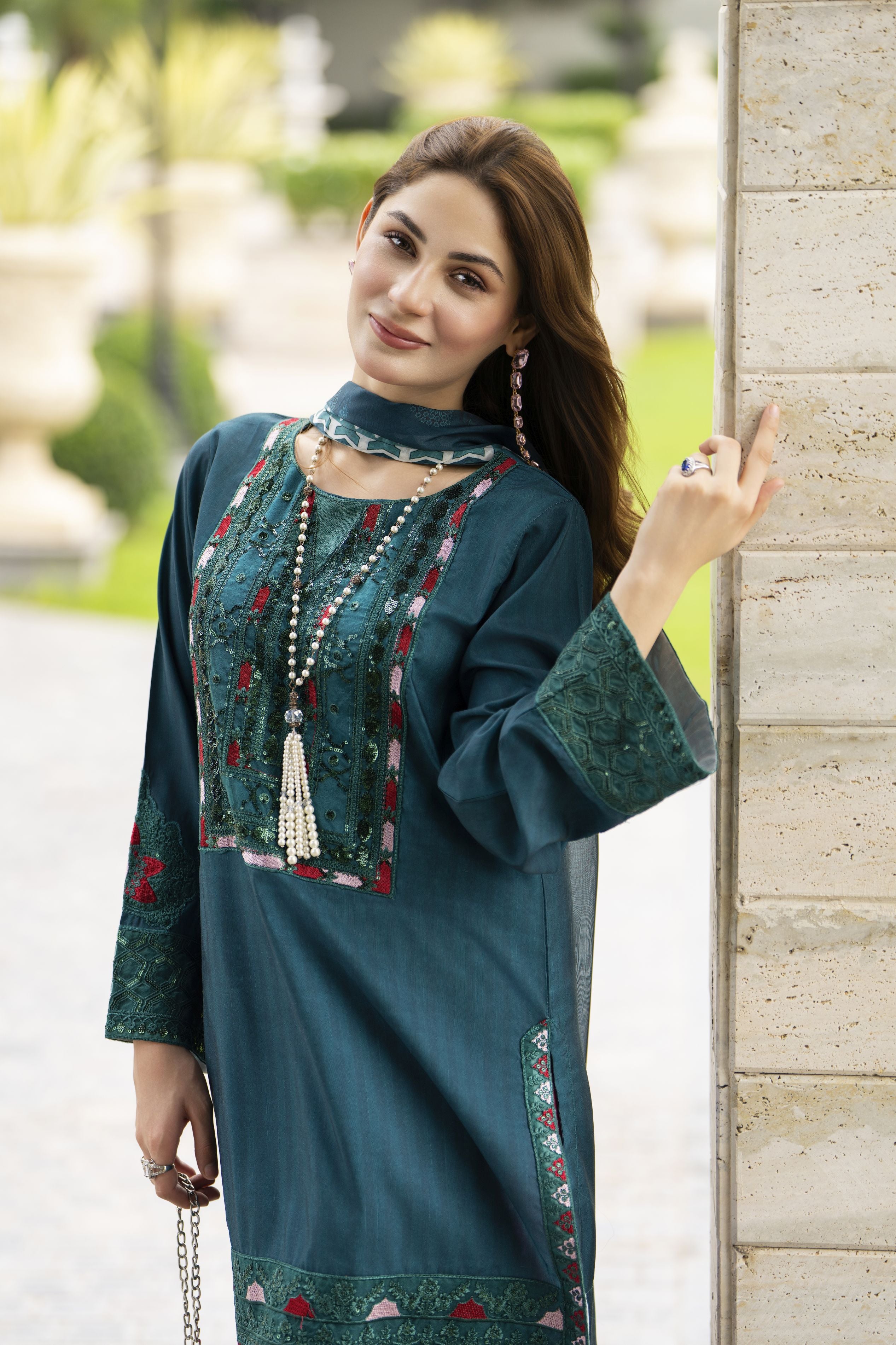 Lush by Aleezay – Teal Raw Silk 3pc Dress with Silk Dupatta Lush2