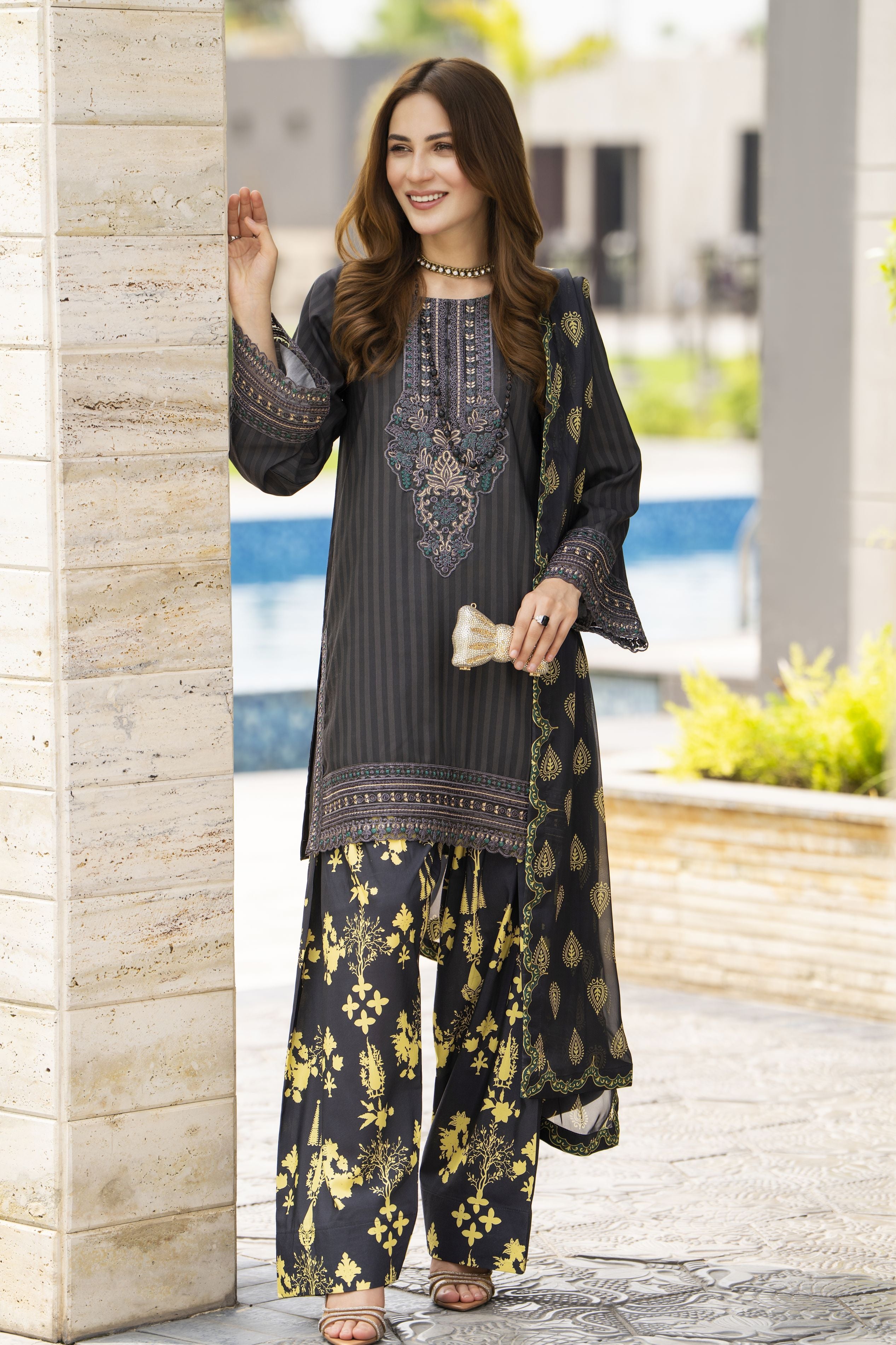Lush by Aleezay – Charcoal Raw Silk 3pc Short Shirt with Farshi Shalwar Lush7
