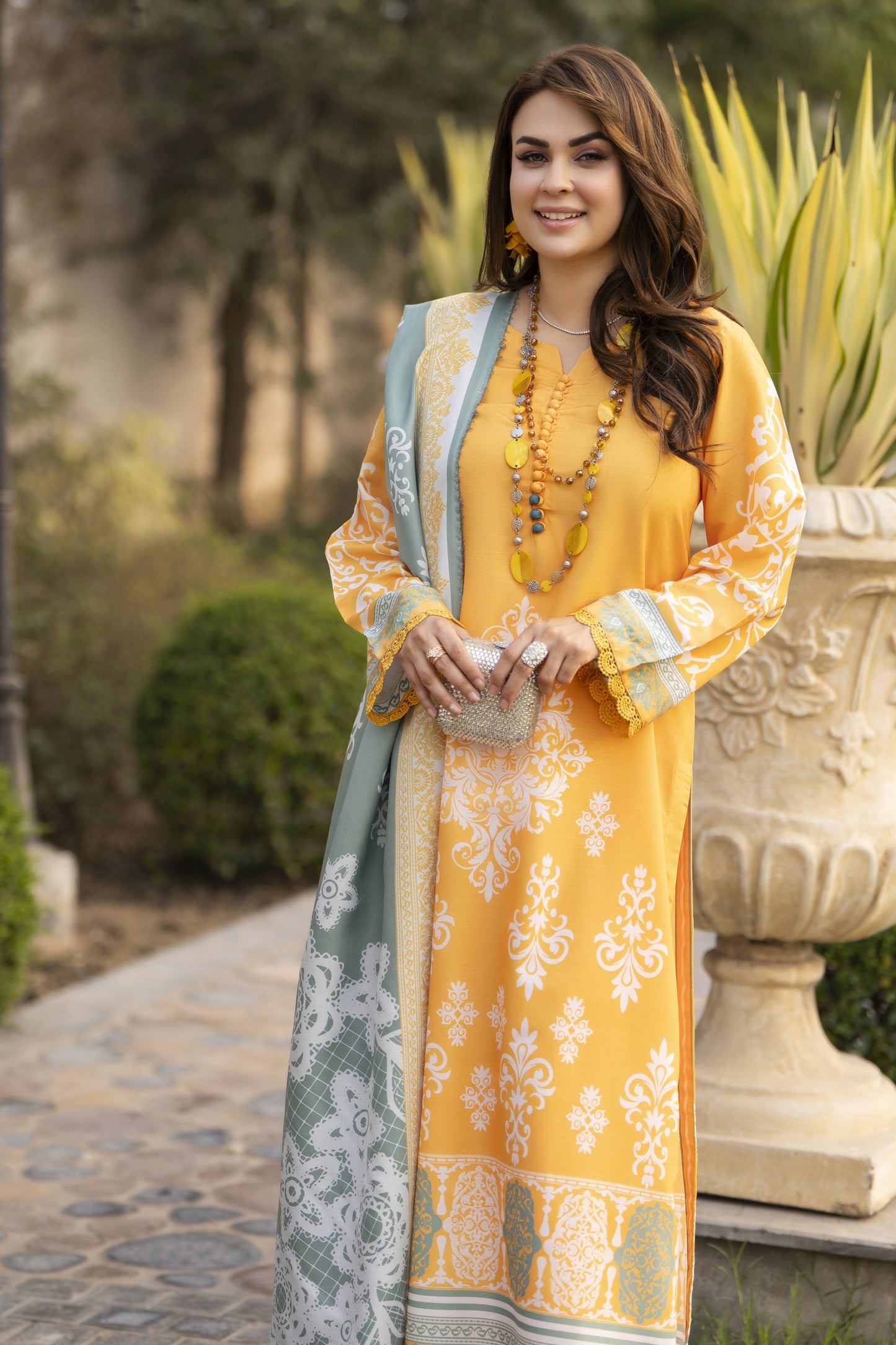 NBH1 Naqsh by Hemline Printed Poly Grip 3PC Suit with Herringbone Dupatta