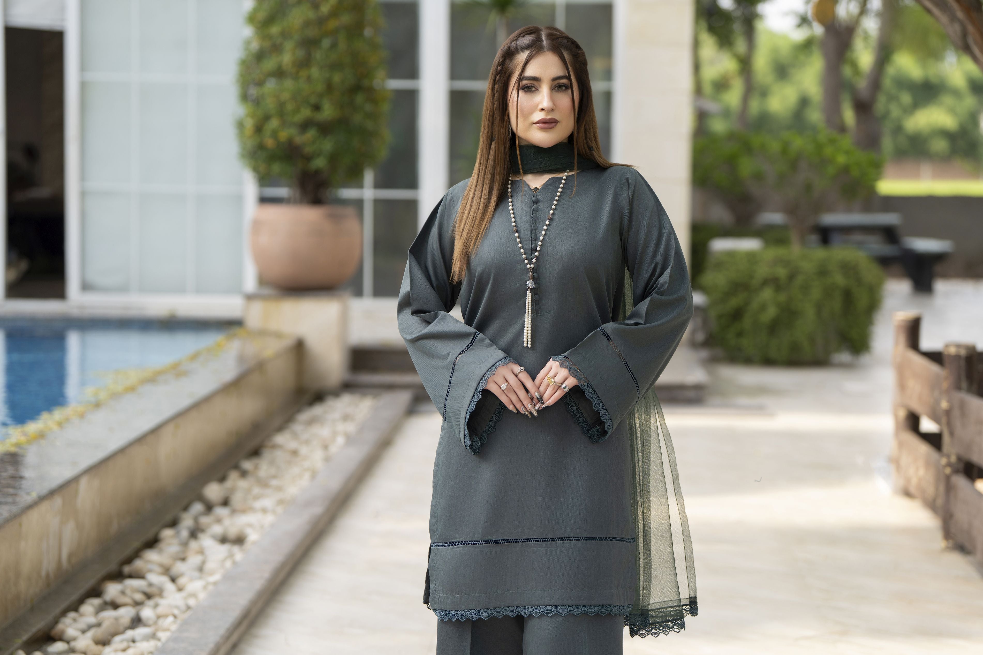 Aabpara Simply Warm Winter Linen 3pc Ready to Wear with Dyed Net Dupatta SWA10