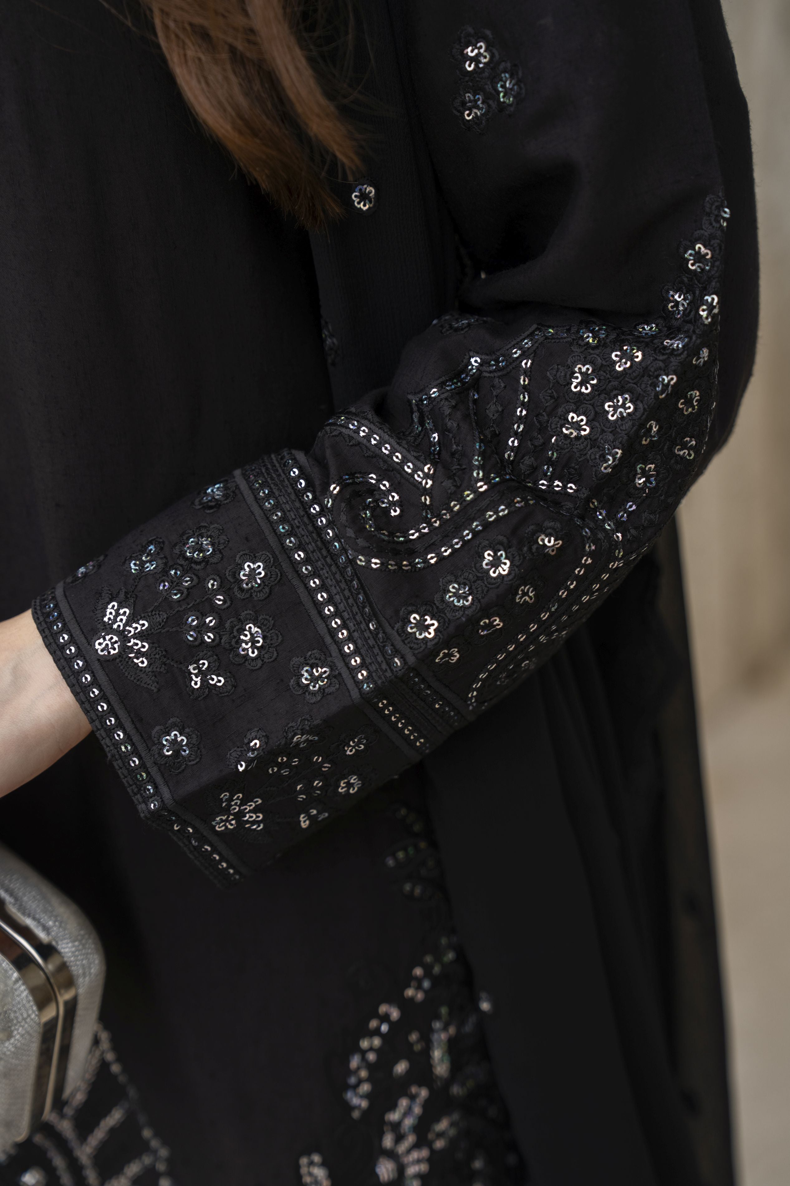 Threaded Grace Silk Karandi by Gul Warun – Black Embellished 3pc Suit TGS8