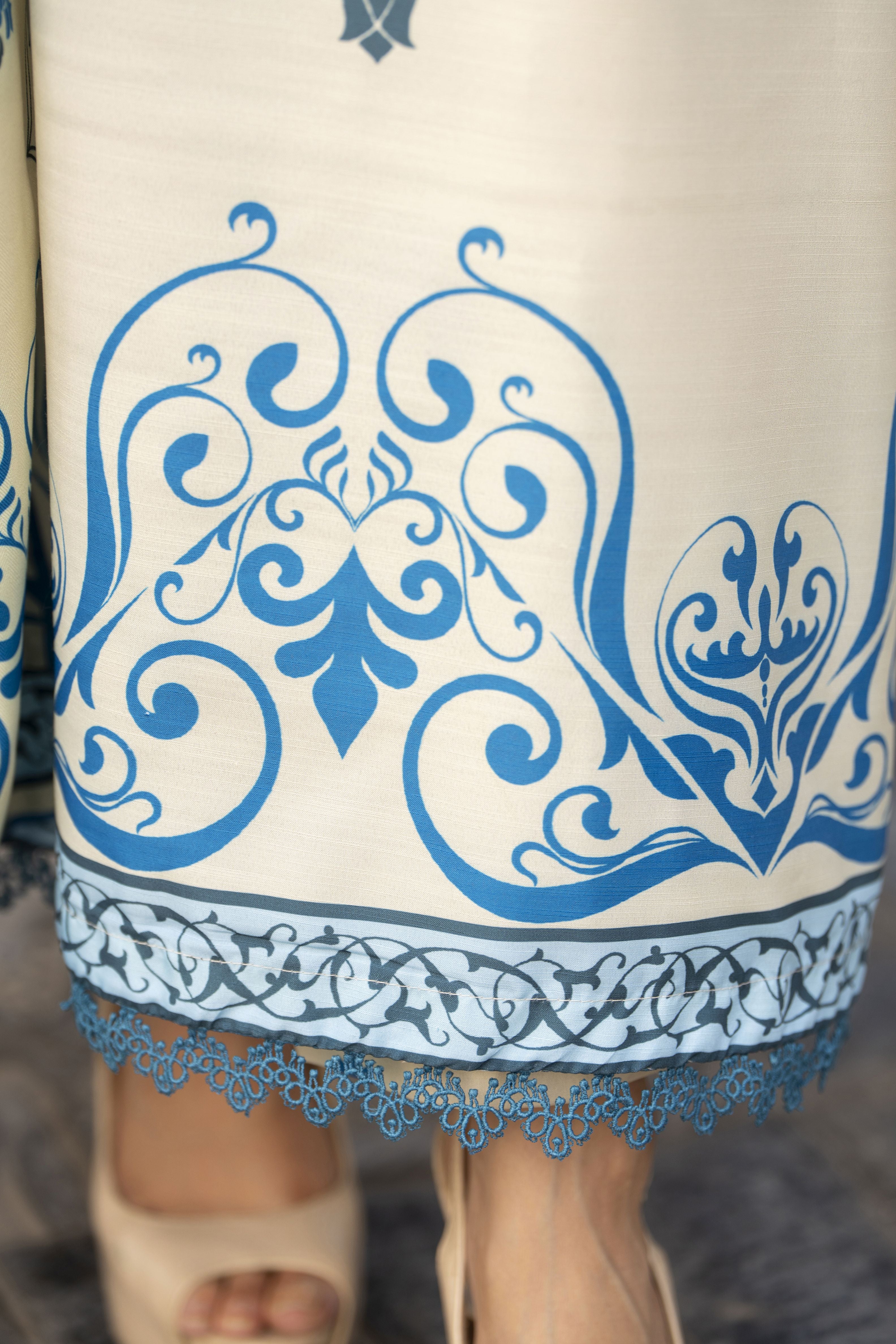 NBH6 Naqsh by Hemline Poly Grip 3PC Suit with Herringbone Dupatta