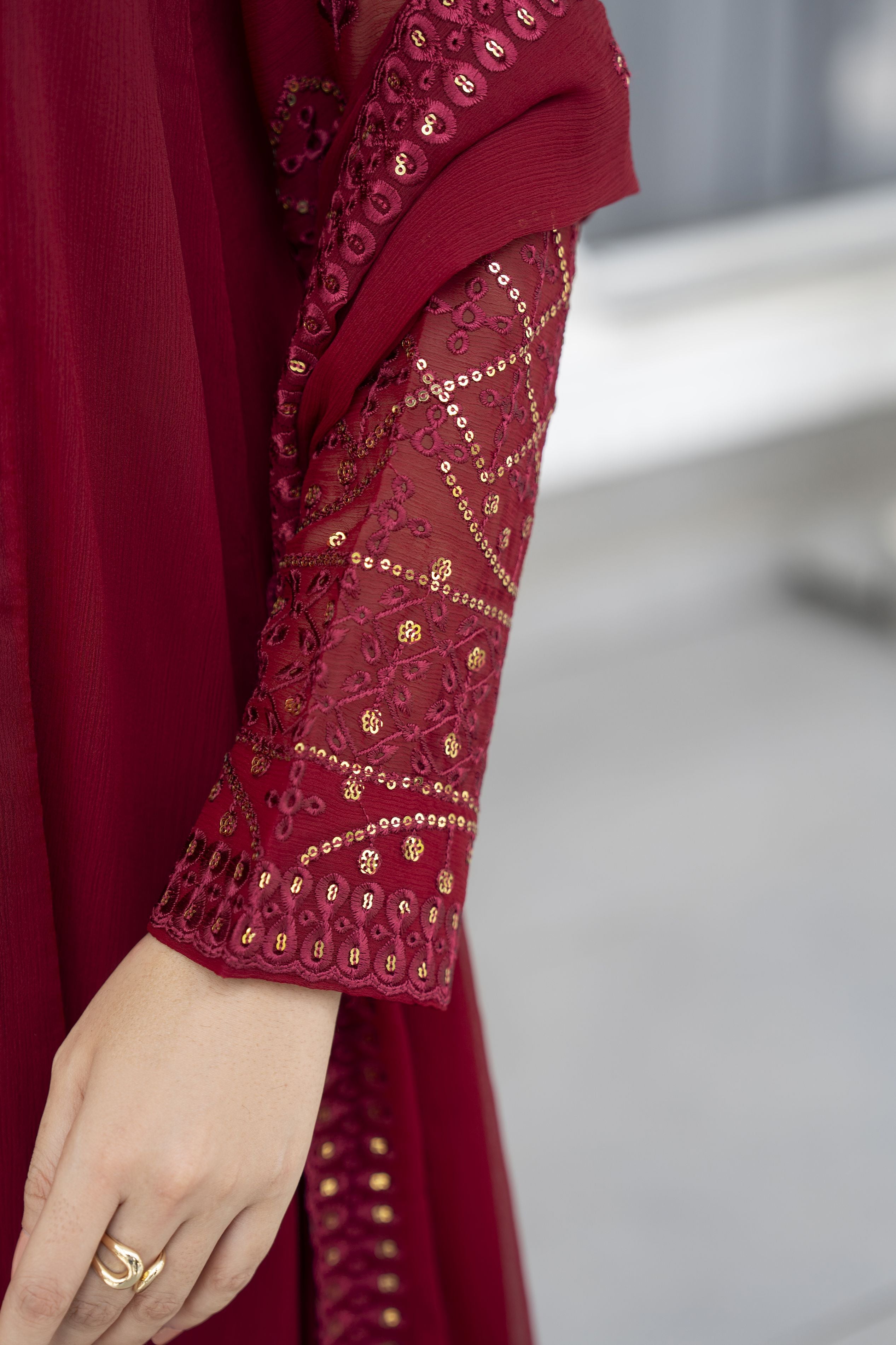 Gul Warun Lustre Chiffon – 3pc Ready to Wear Maroon Embroidered Frock LSG8