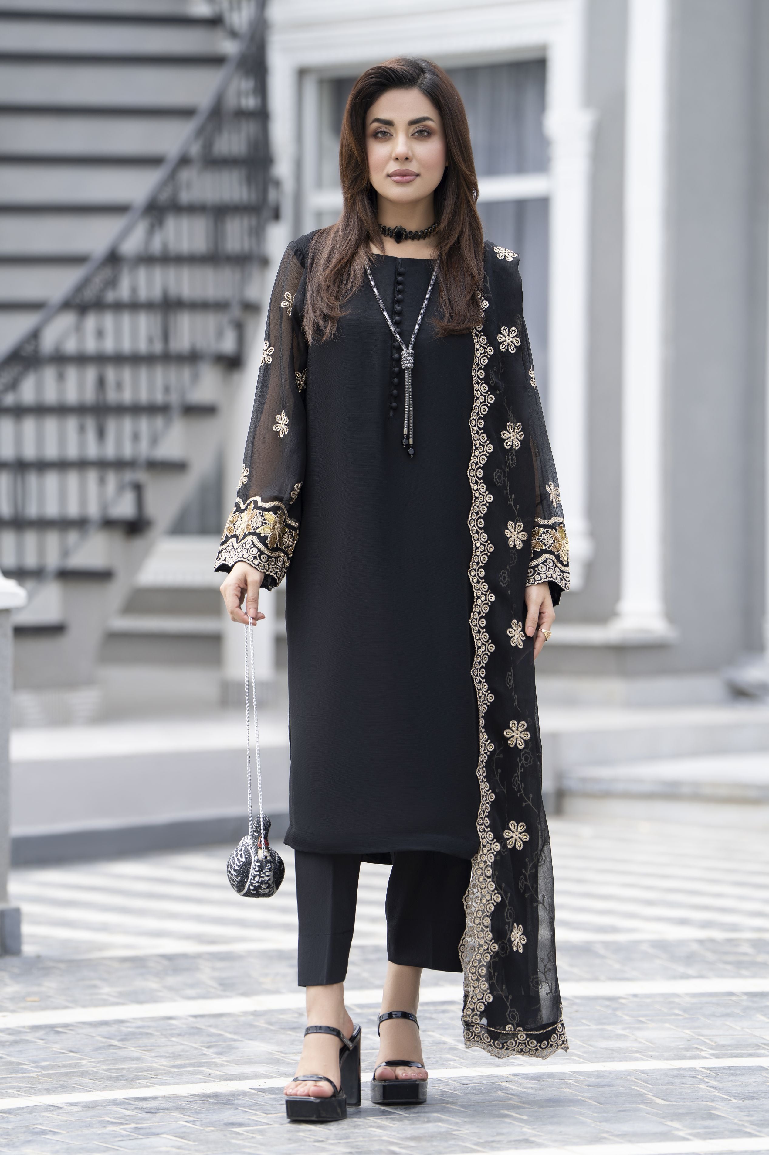 Gul Warun Lustre Chiffon – 3pc Ready to Wear Black Embroidered Long Dress LSG7