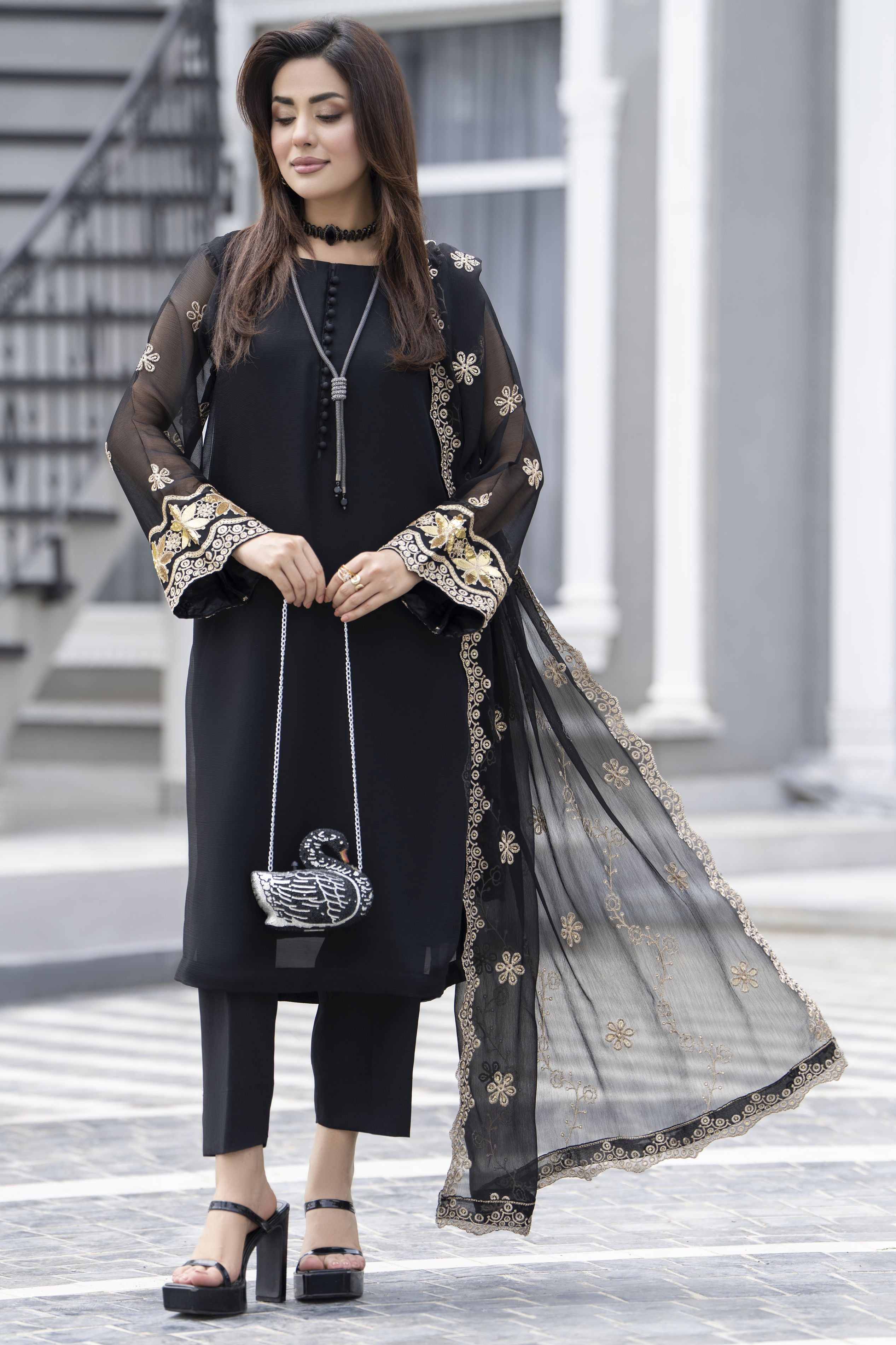 Gul Warun Lustre Chiffon – 3pc Ready to Wear Black Embroidered Long Dress LSG7
