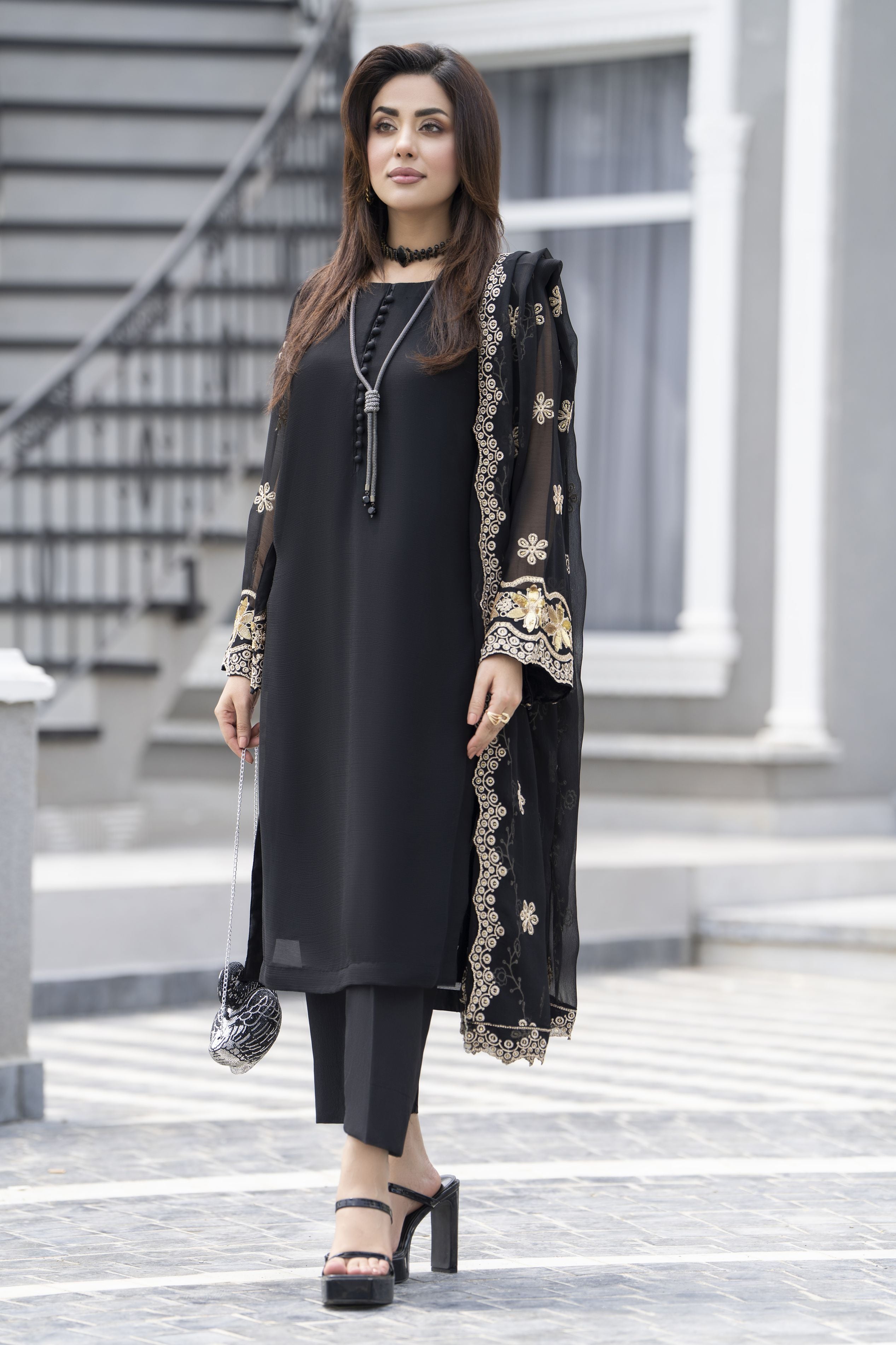 Gul Warun Lustre Chiffon – 3pc Ready to Wear Black Embroidered Long Dress LSG7