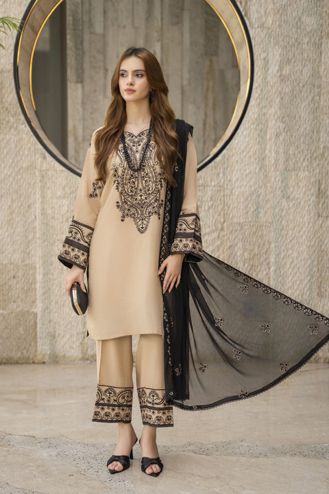 Threaded Grace Silk Karandi by Gul Warun – Beige & Black Embroidered 3pc Suit TGS3