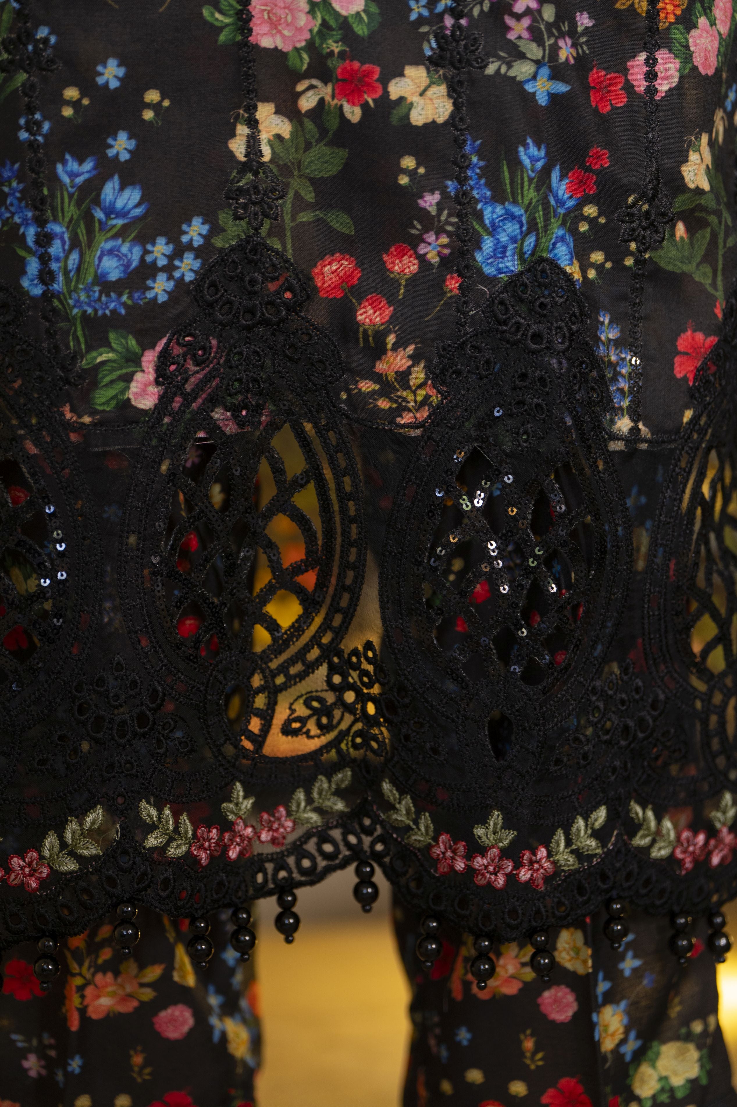 Silver Petals Ready to Wear Lawn Collection – SPRW2