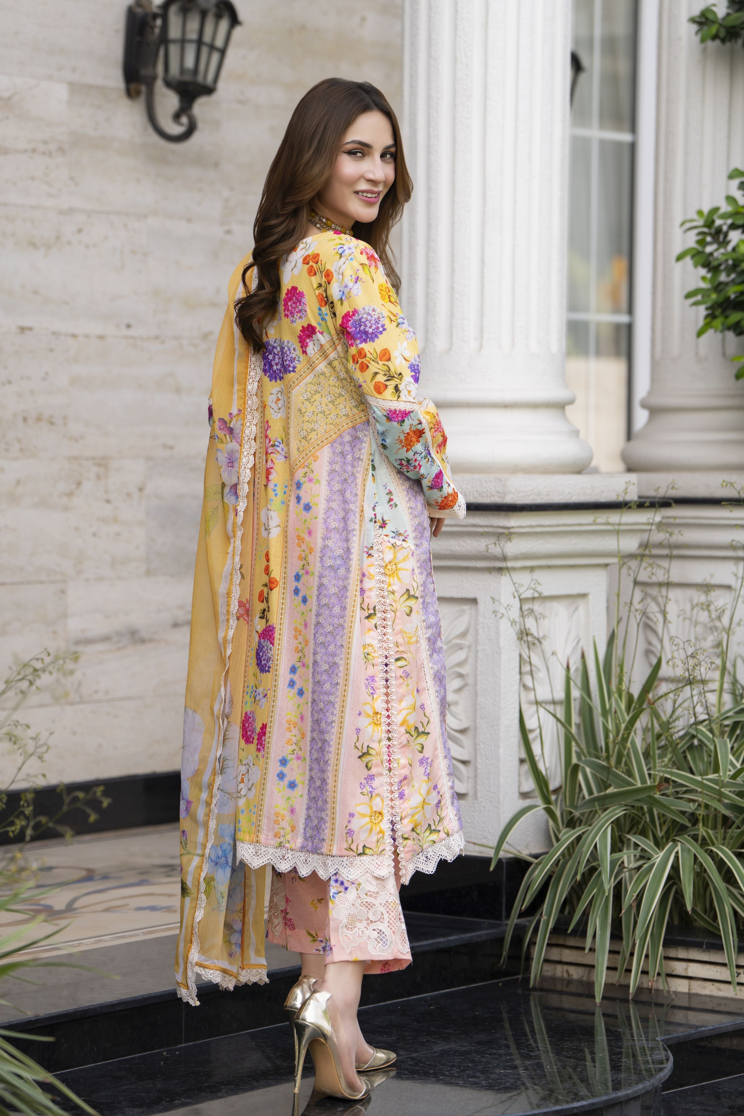 Silver Petals Ready to Wear Lawn Collection – SPRW1