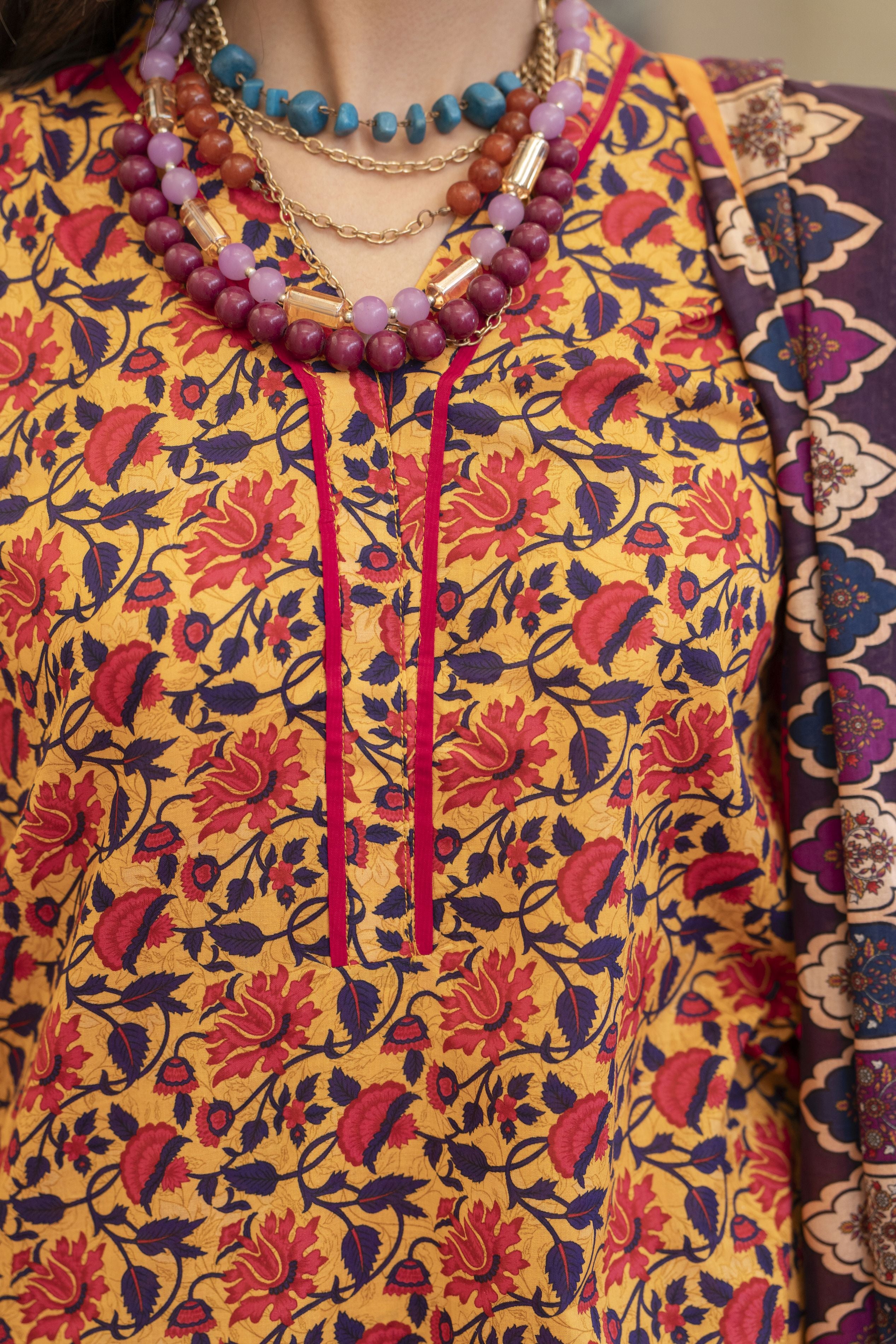 3pc Ready to Wear Breeze by Aabpara Printed Lawn Womenswear BBA3