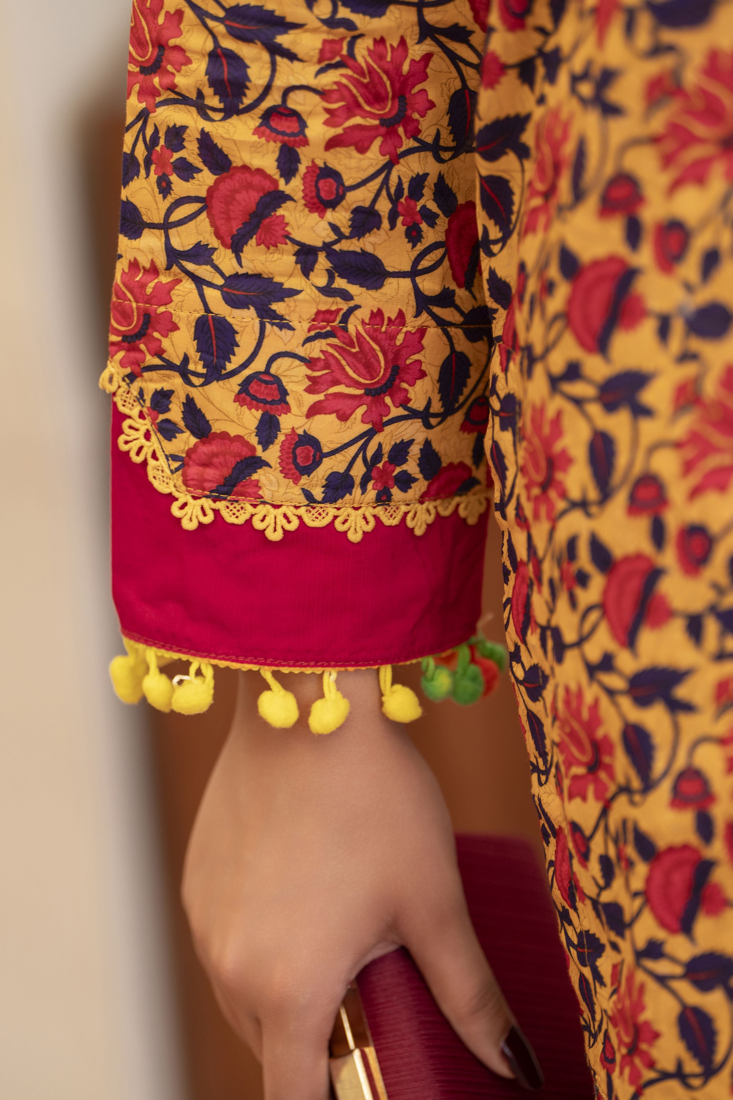 3pc Ready to Wear Breeze by Aabpara Printed Lawn Womenswear BBA3