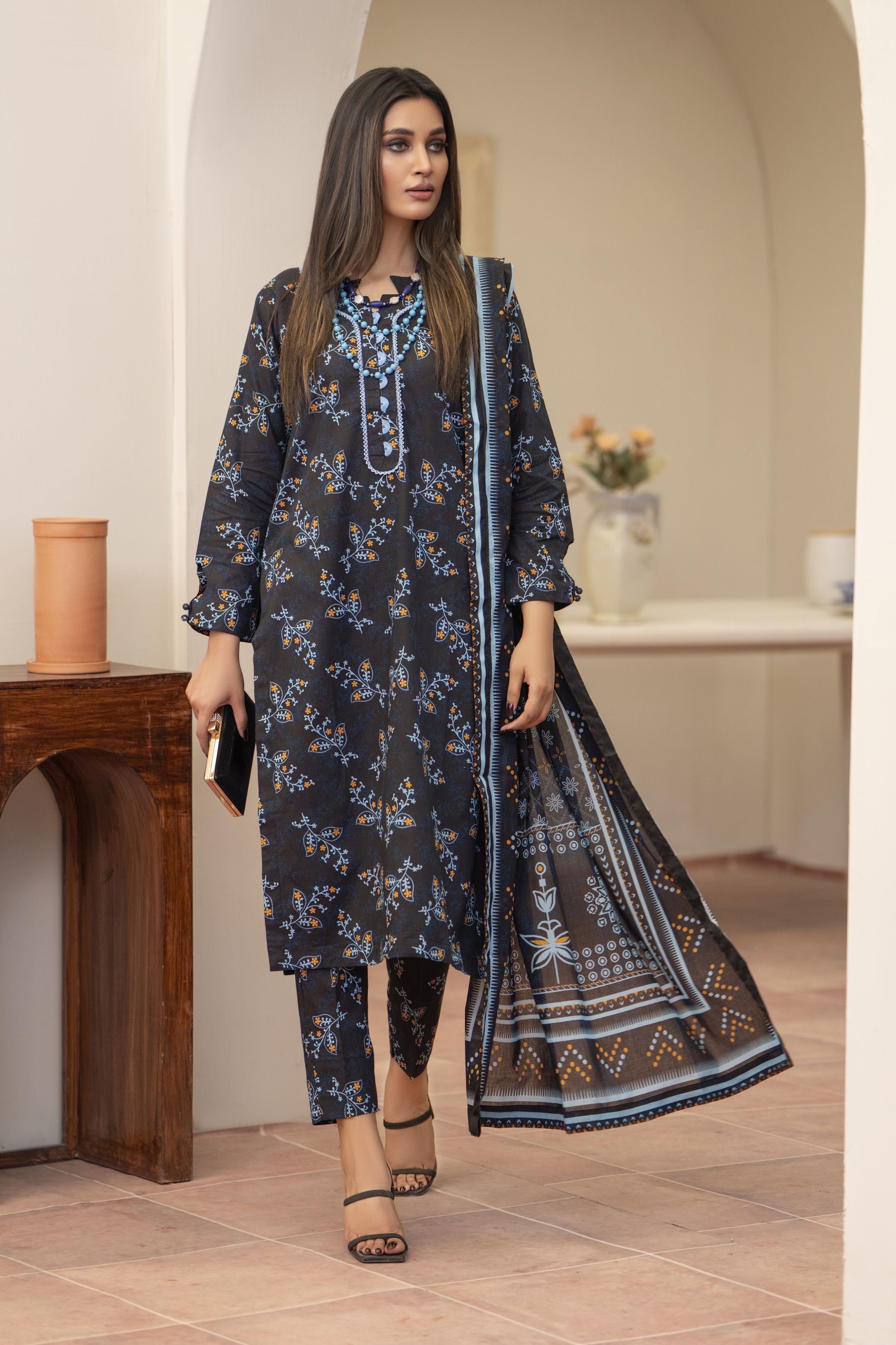 3pc Ready to Wear Breeze by Aabpara Printed Lawn Womenswear BBA4