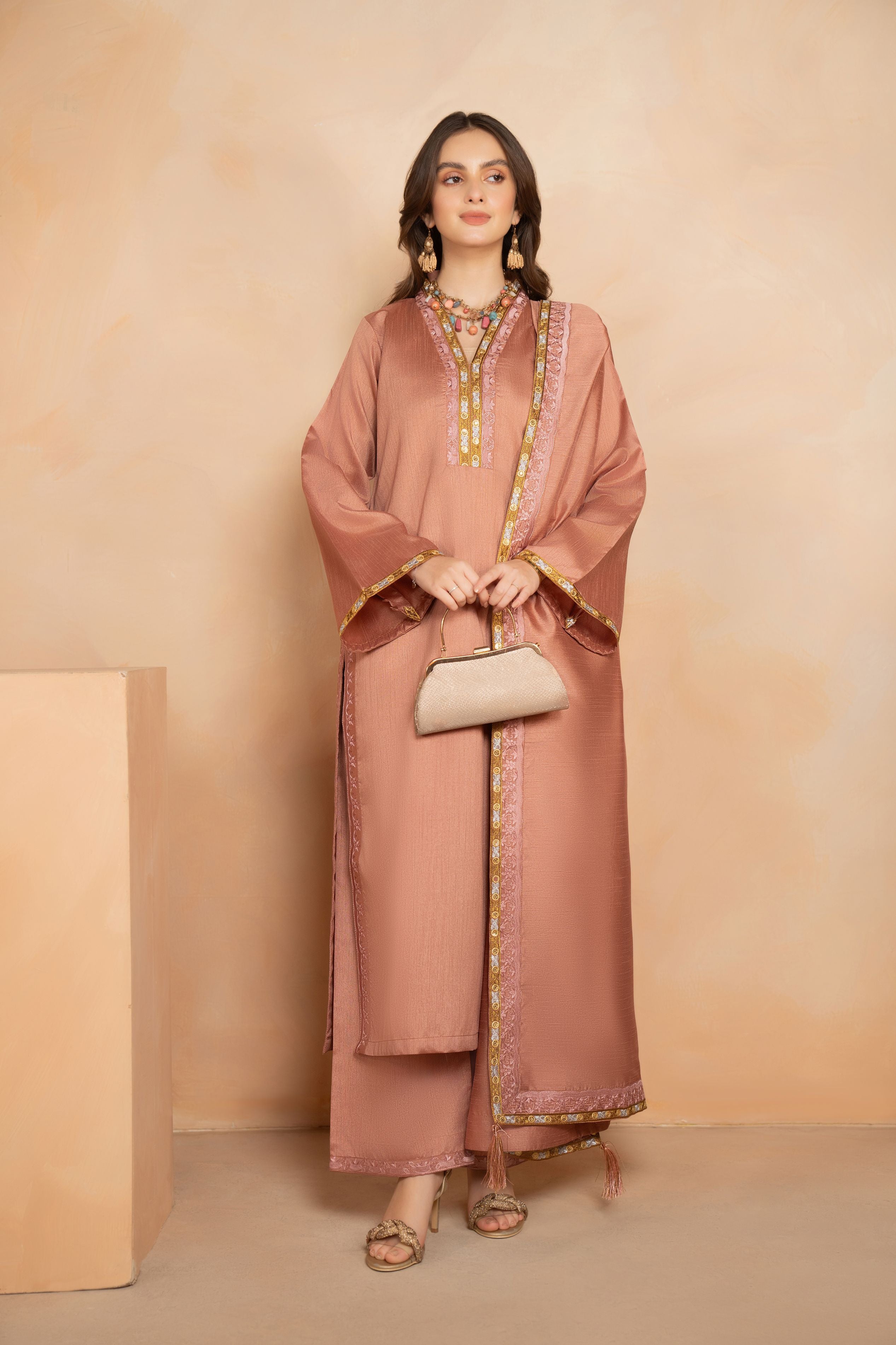 Regal Threads by Gul Warun Raw Silk Edition GRS5