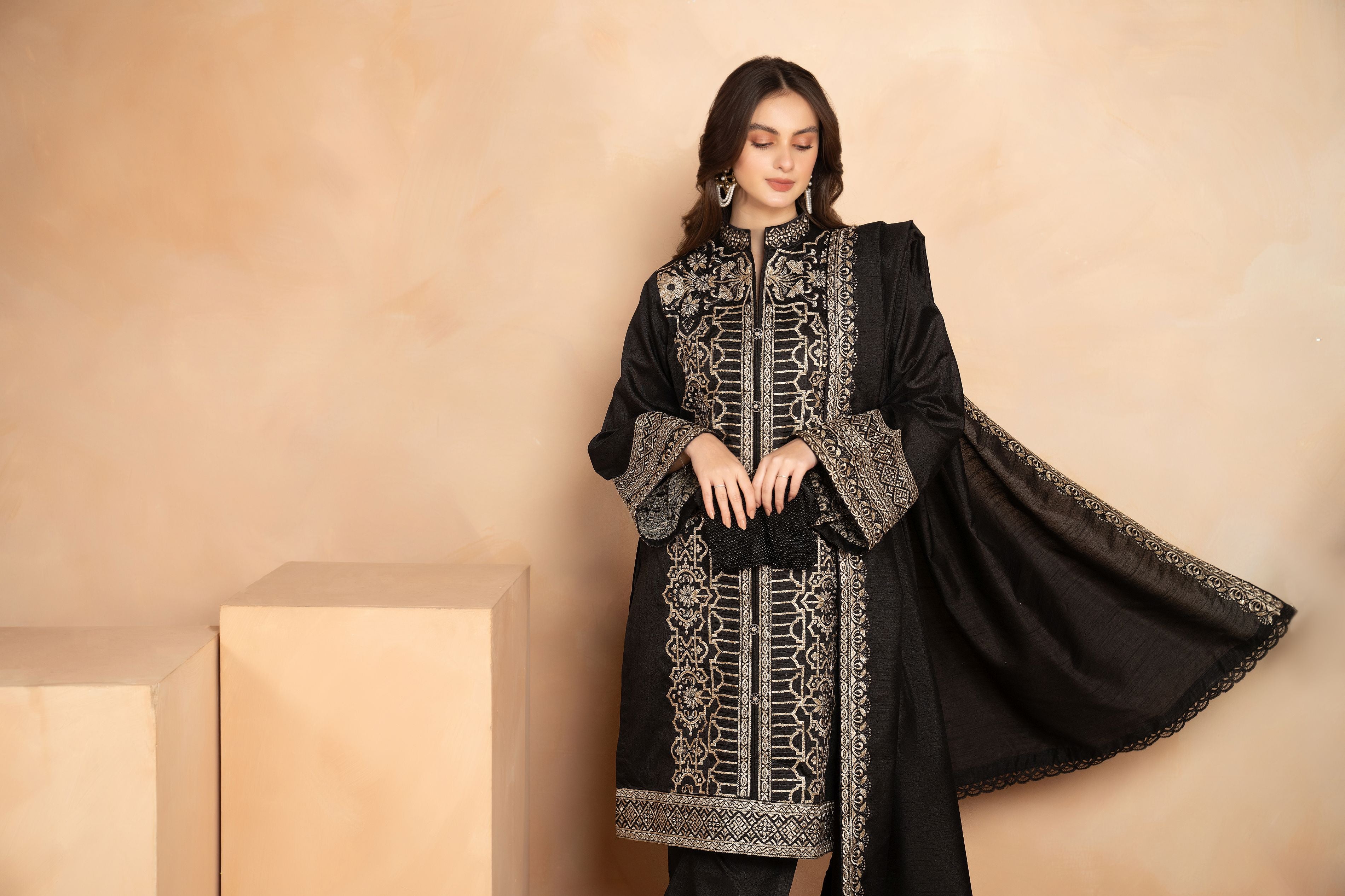 Regal Threads by Gul Warun Raw Silk Edition GRS6